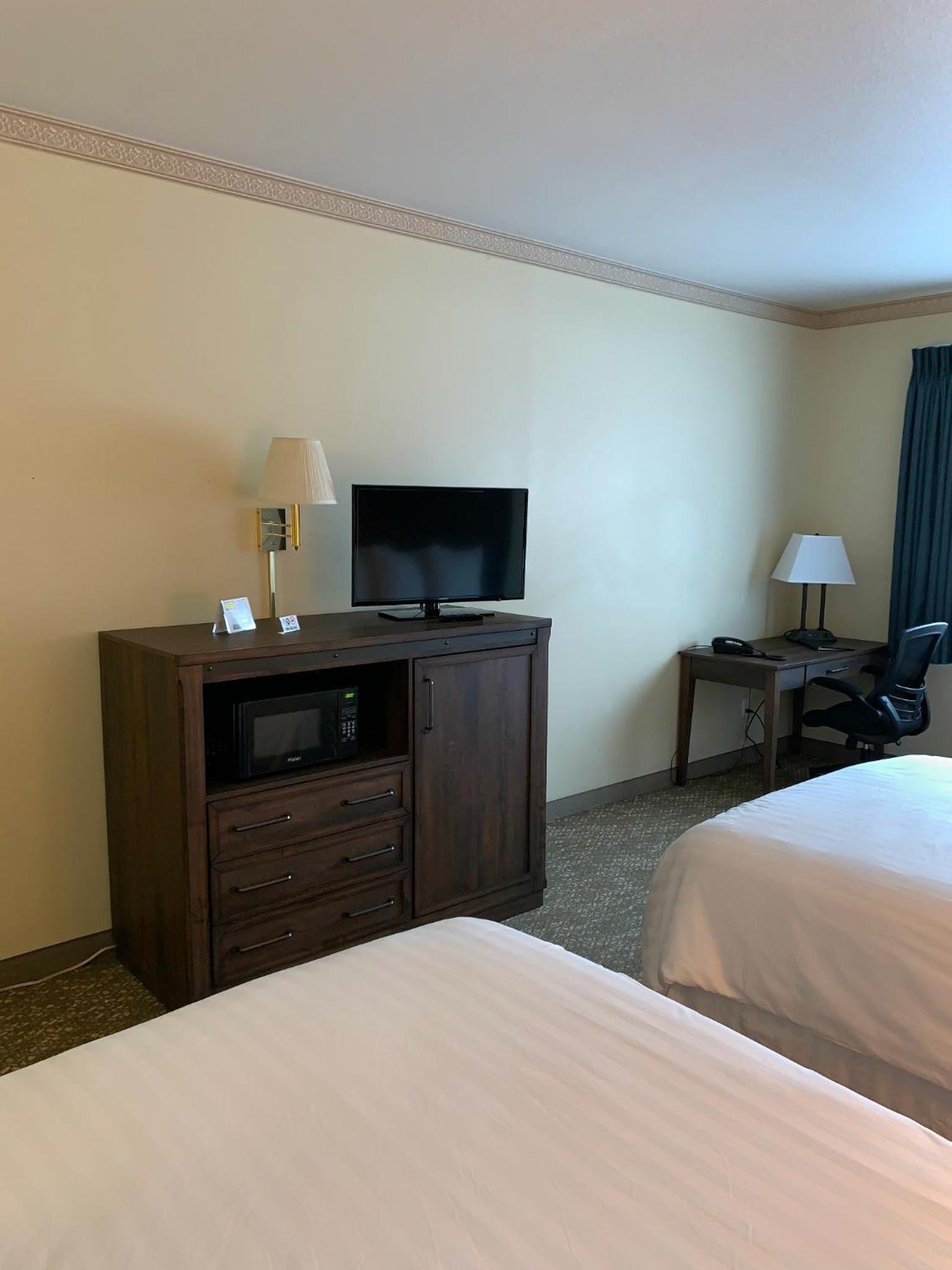 West Yellowstone Vacations - Yellowstone Lodge - Property Image 16