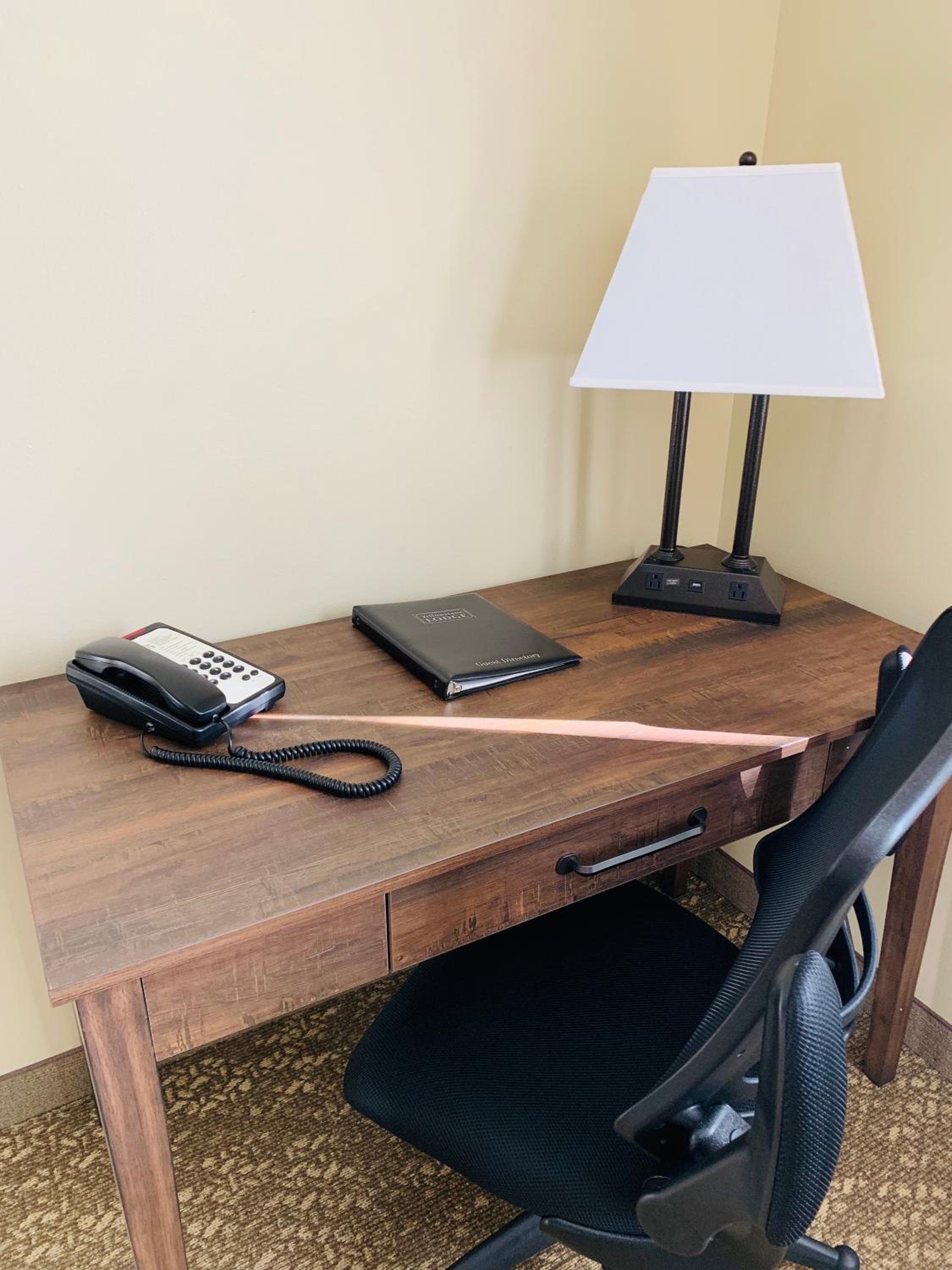 West Yellowstone Vacations - Yellowstone Lodge - Property Image 3