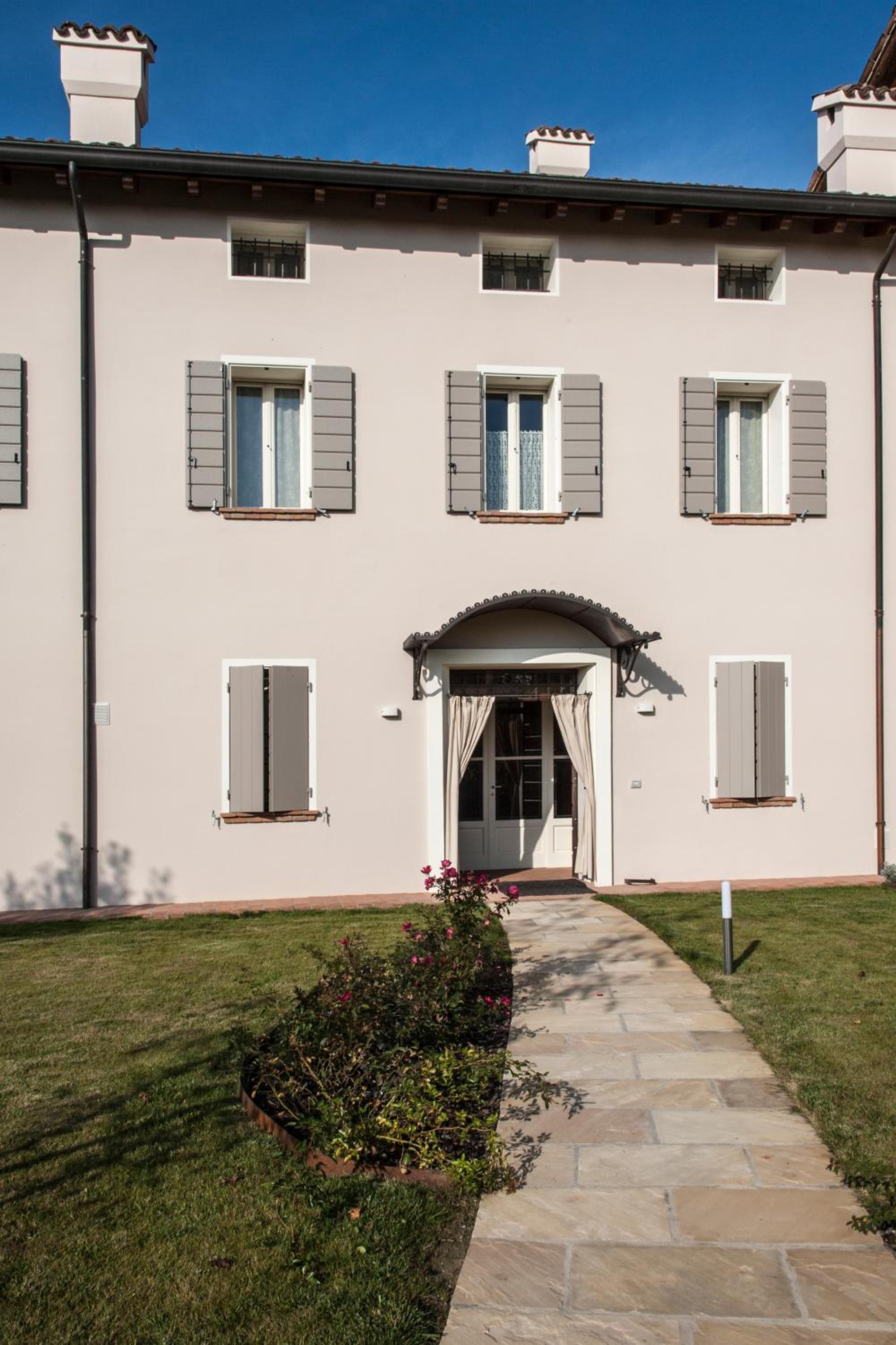 Photo 43