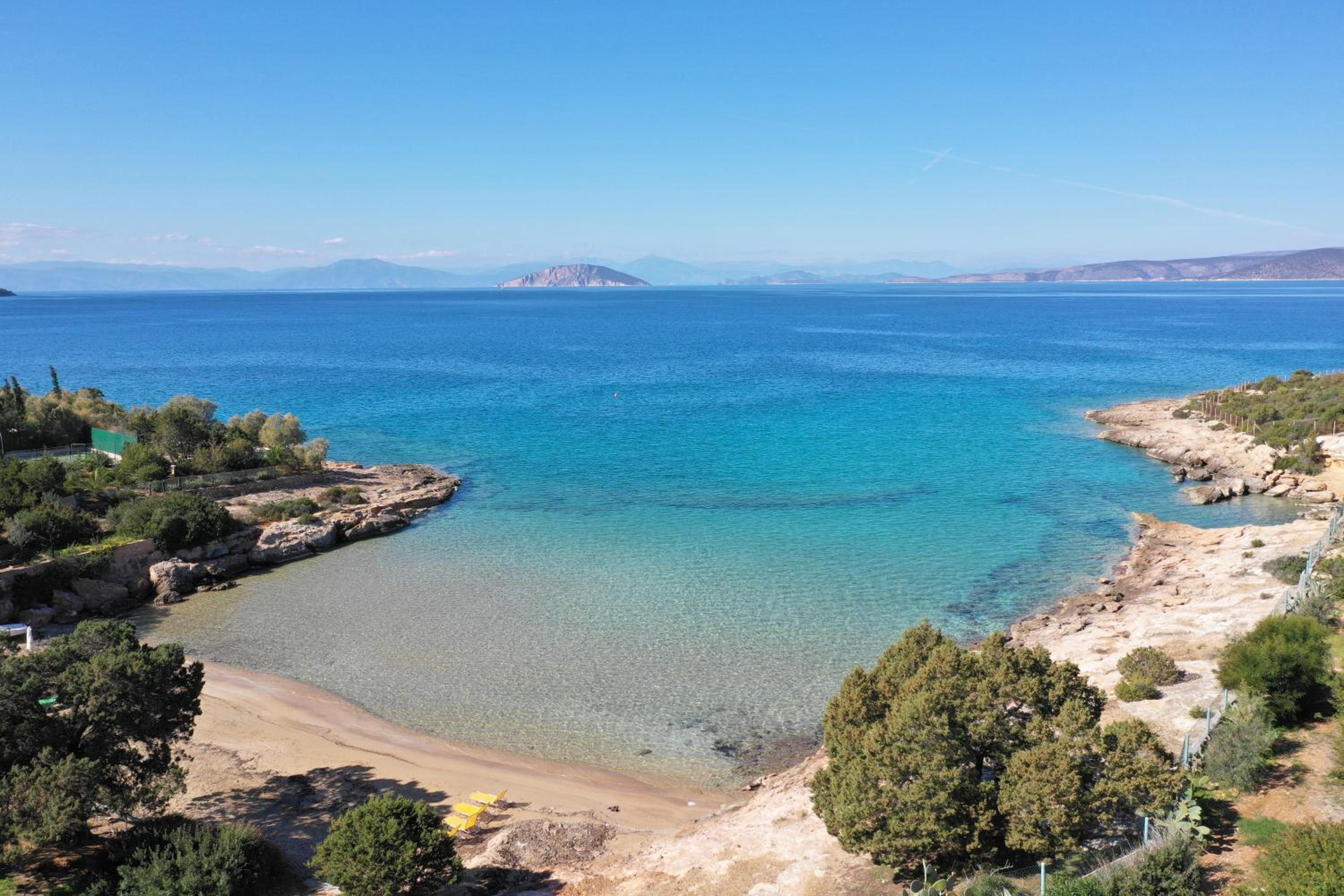Villa Iris - Luxury traditional beachfront villa with swimming pool