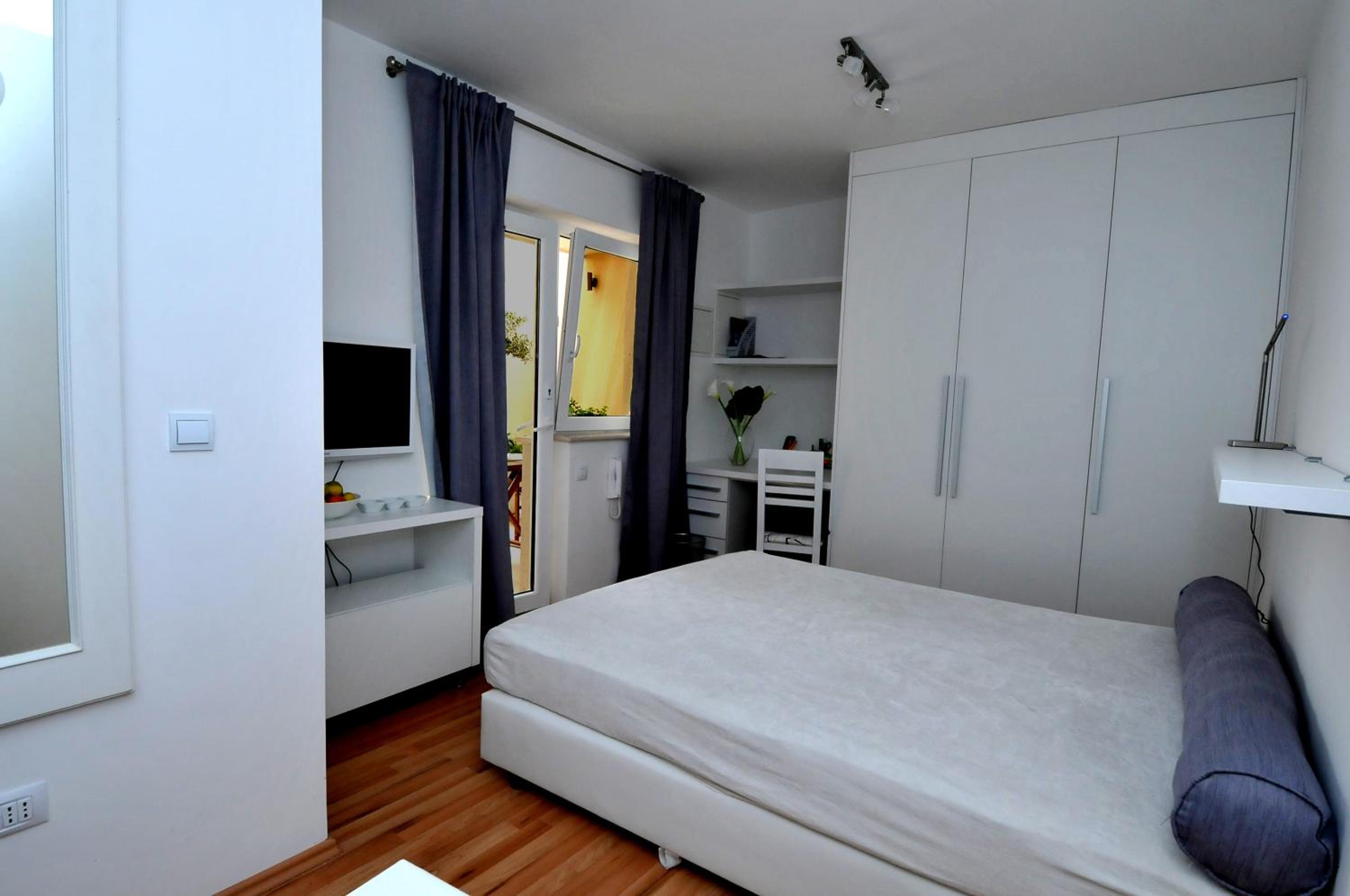 Apartments Annette - studio and two bedroom apartment with parking