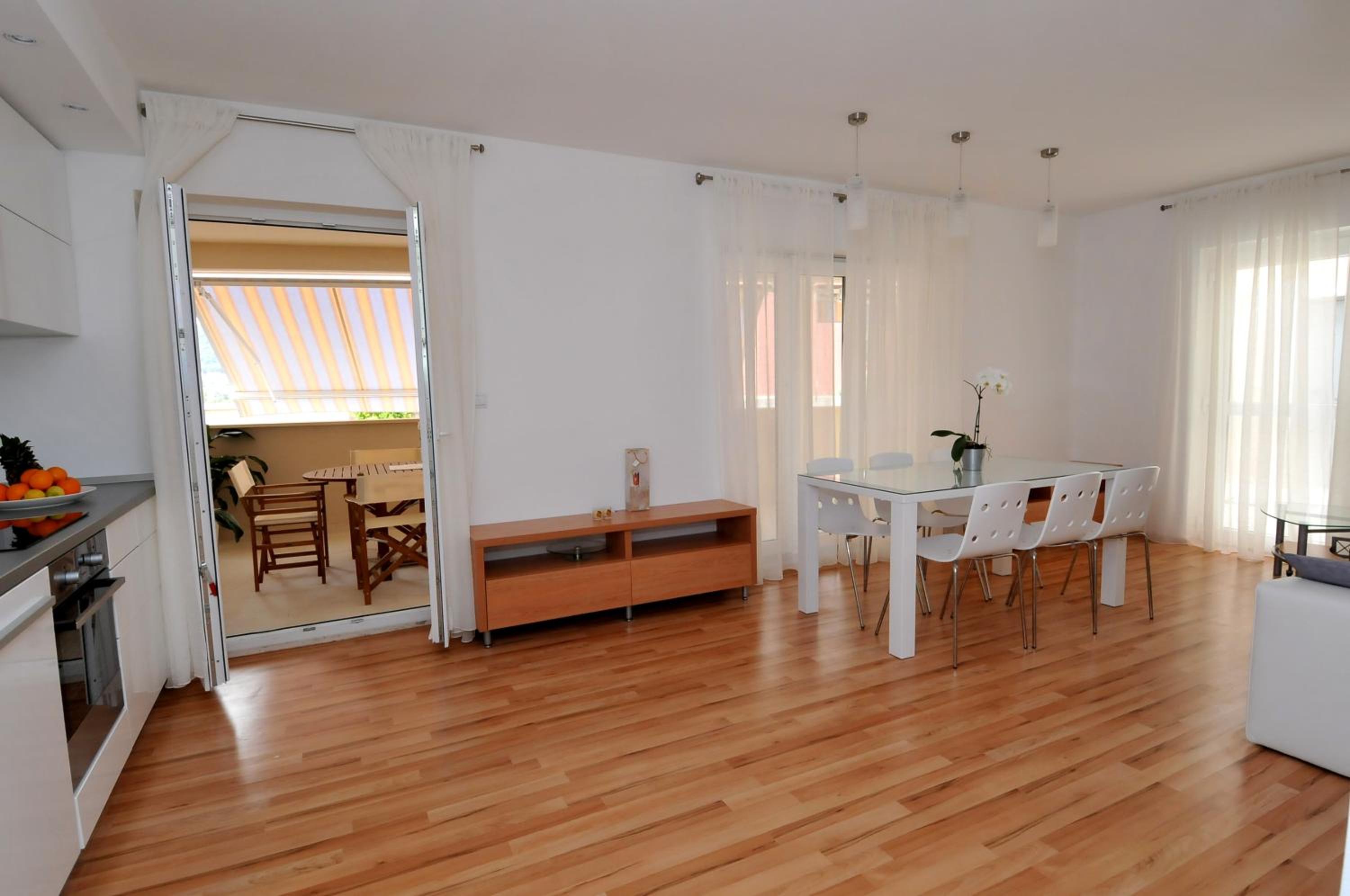 Apartments Annette - studio and two bedroom apartment with parking