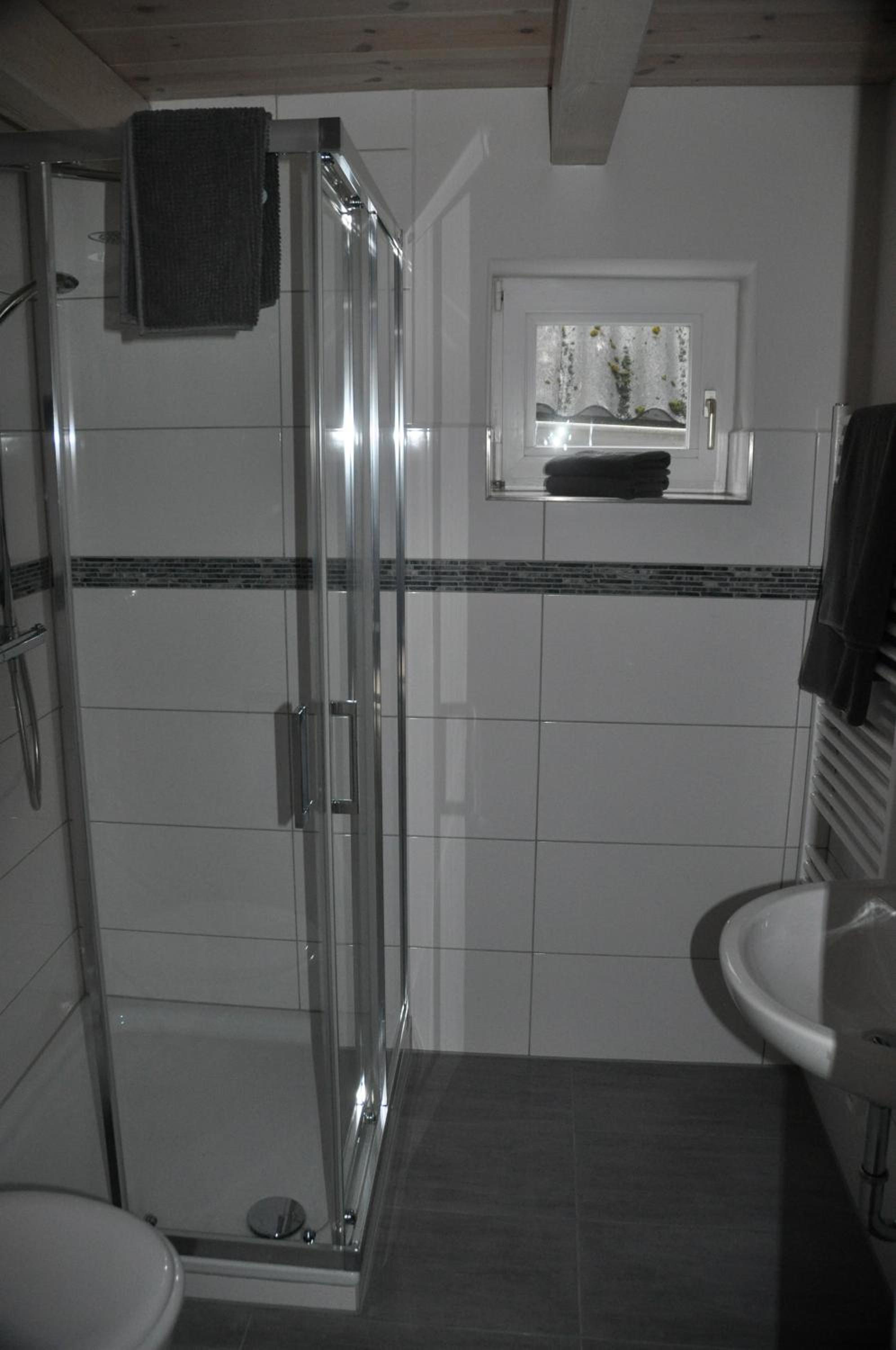 Photo 32