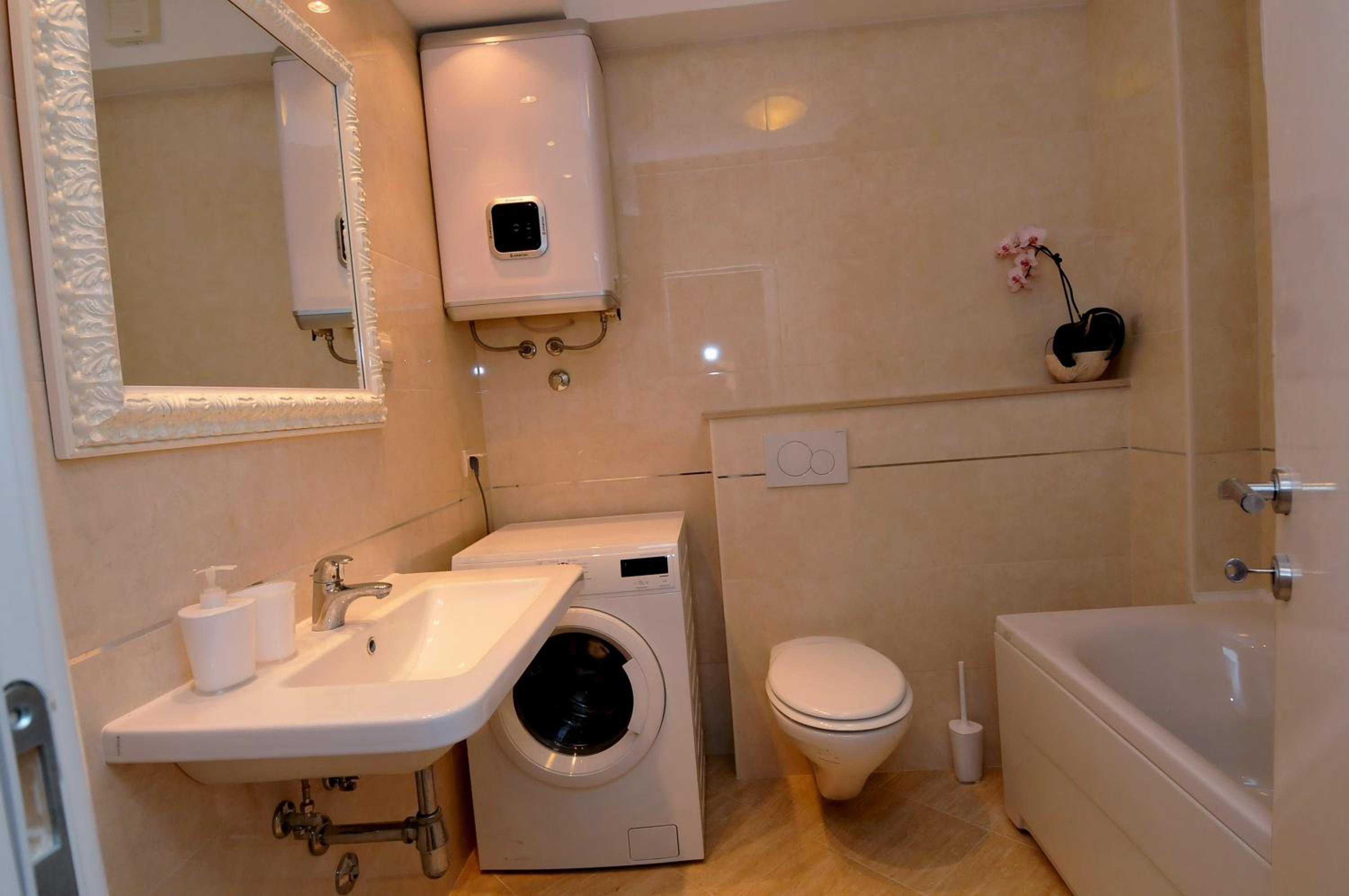 Apartments Annette - studio and two bedroom apartment with parking