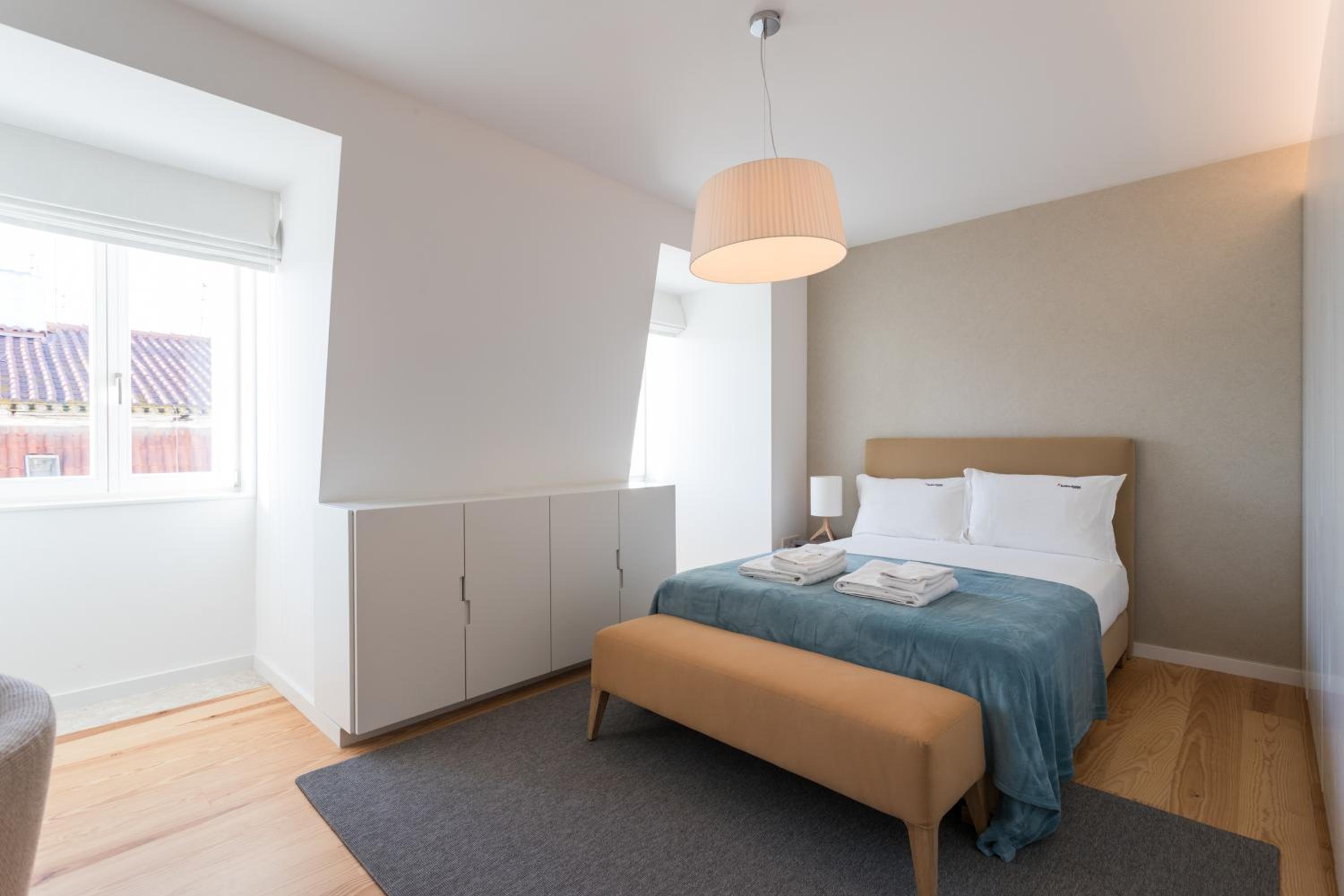FLH Chiado Bright Apartment view 2
