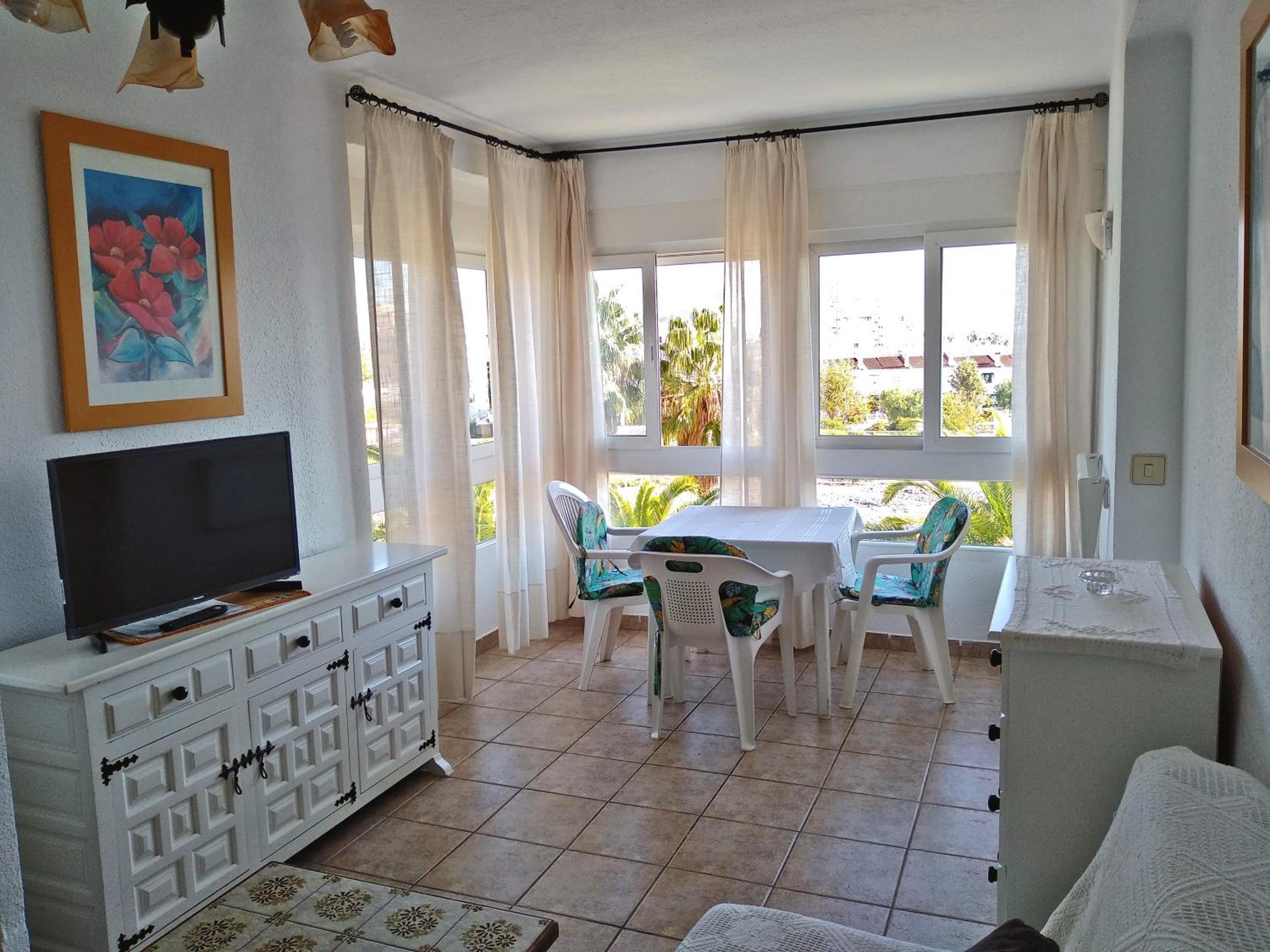 Apartamentos Intercentro Algarrobo-Costa APARTAMENTOS TURÍSTICOS -INMOBILIARIA
