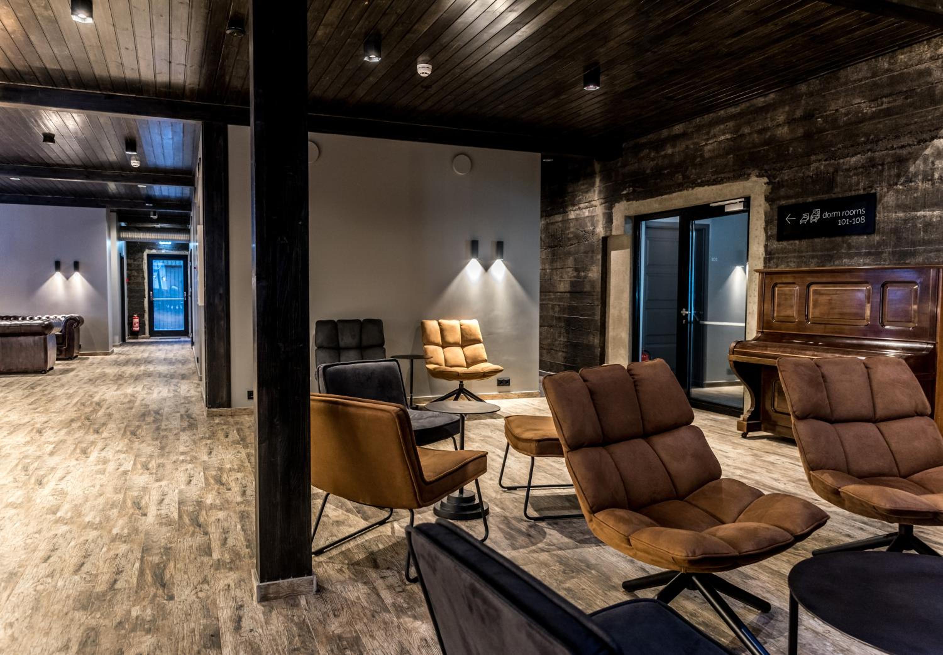 lounge