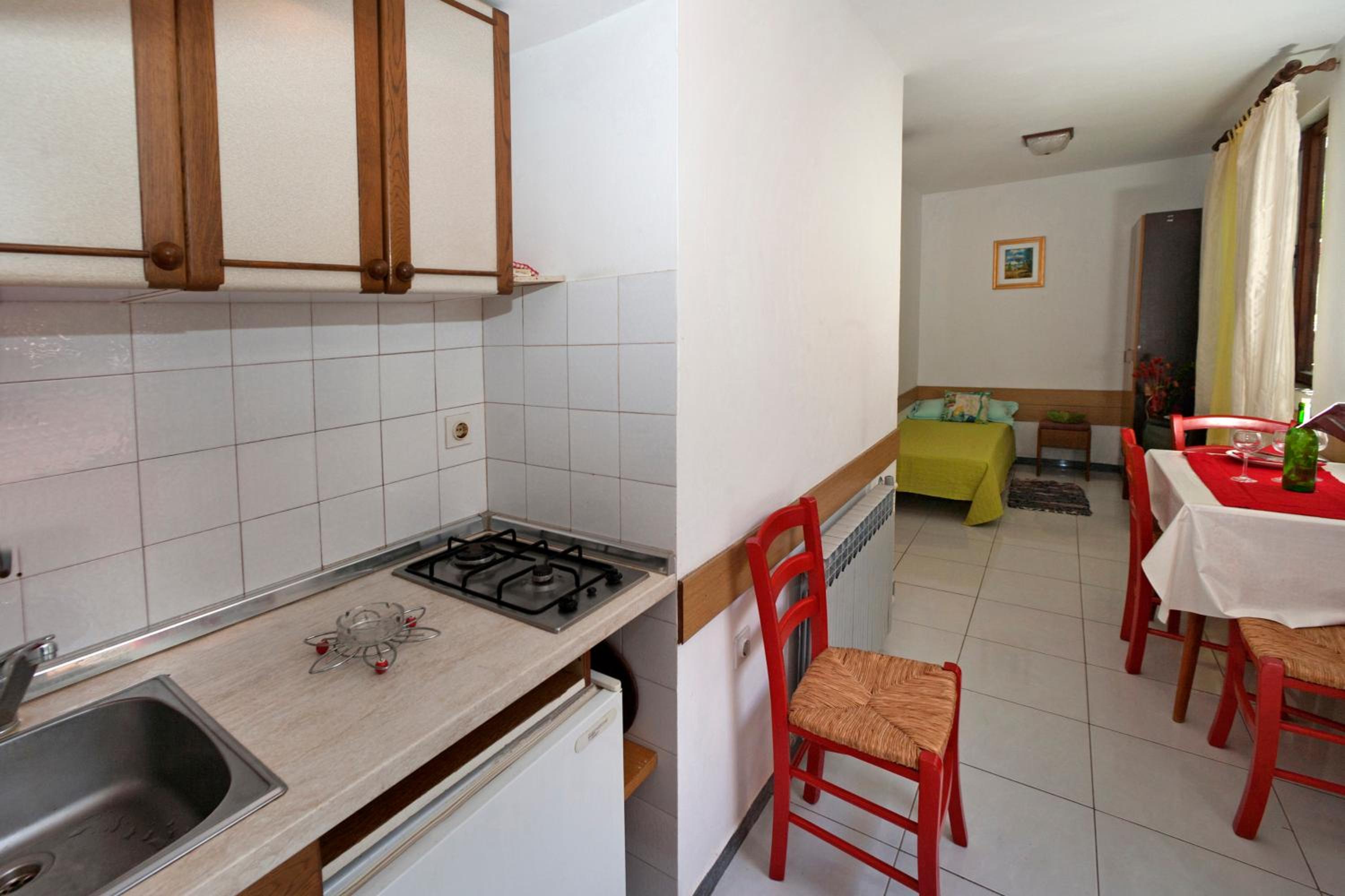 Apartments Mladenka