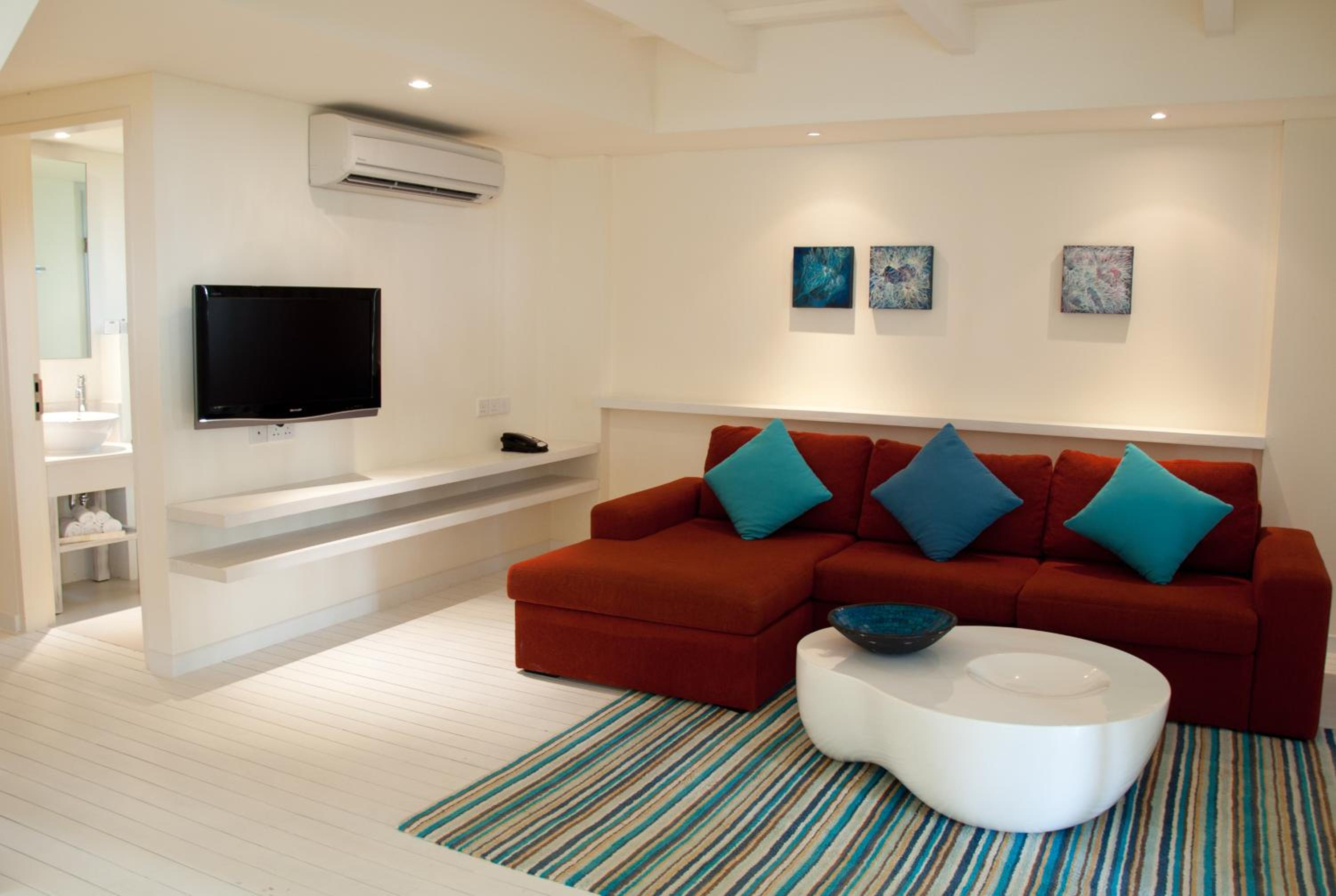 Holiday Inn Resort Kandooma Maldives - Kids Stay & Eat Free and Free Roundtrip Speed Boat for a minimum 4 nights stay — photo 44