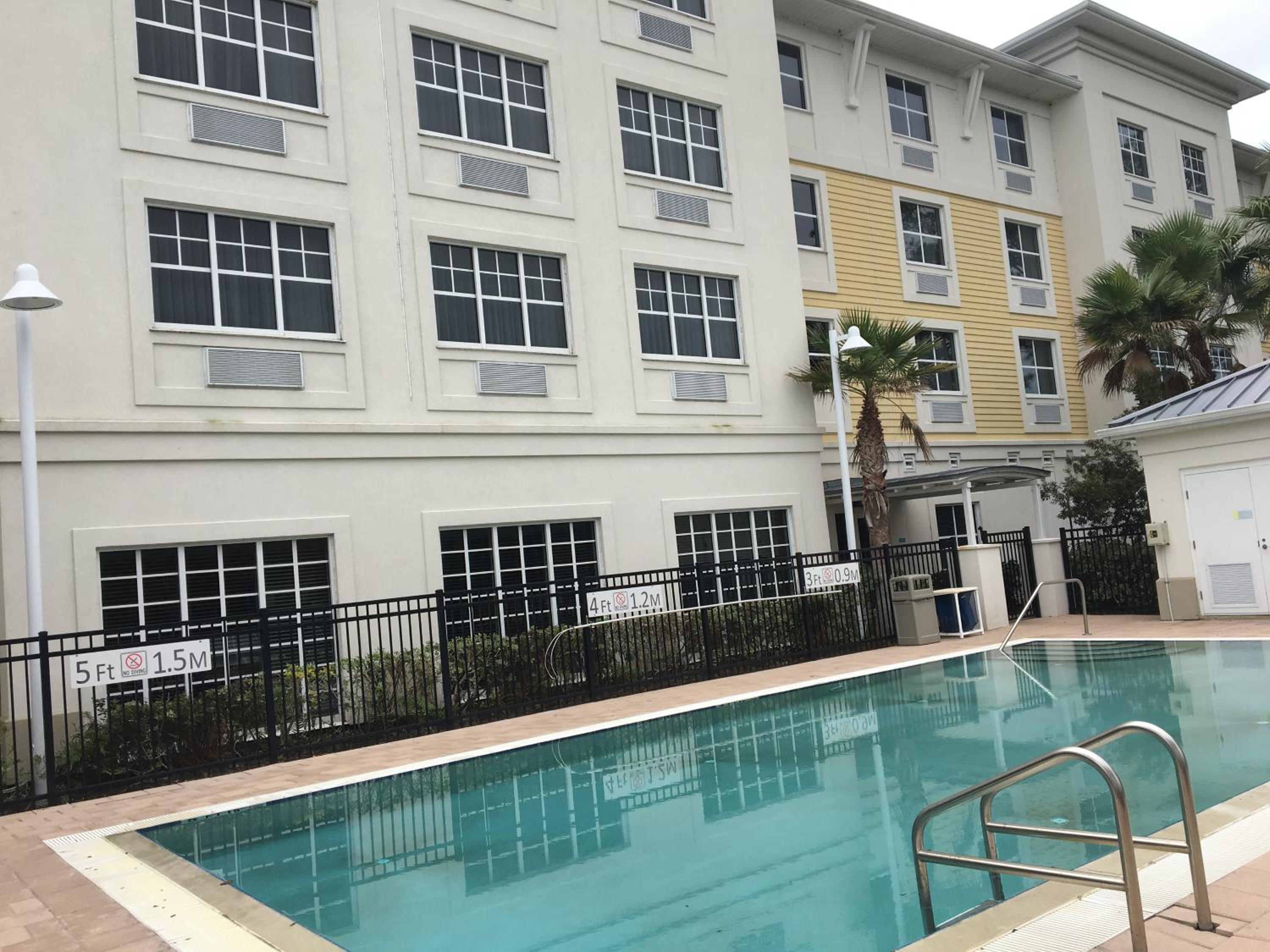 Holiday Inn Express & Suites Palm Coast - I-95