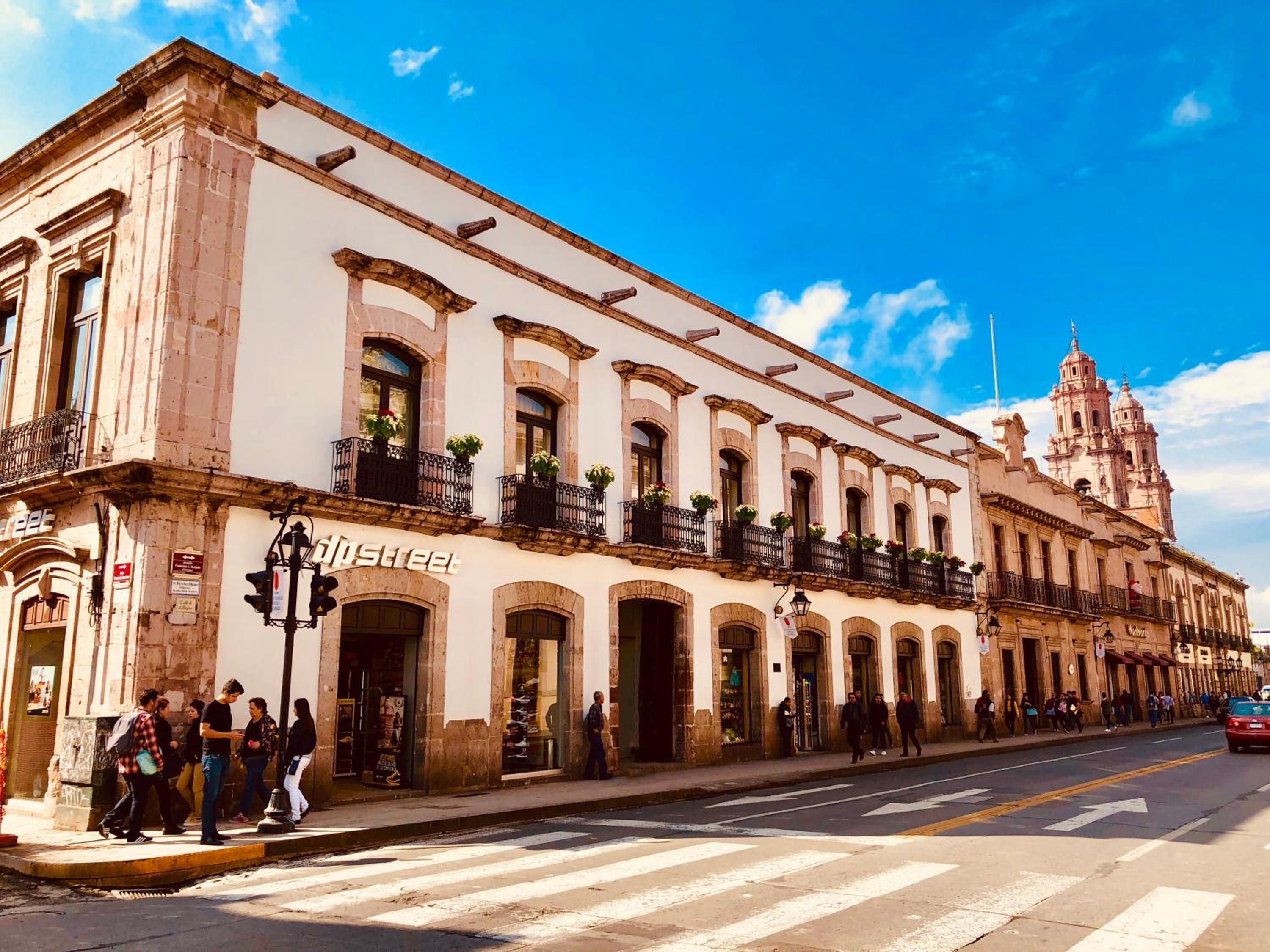 Hotel Herencia By Hosting House - Property Image 64