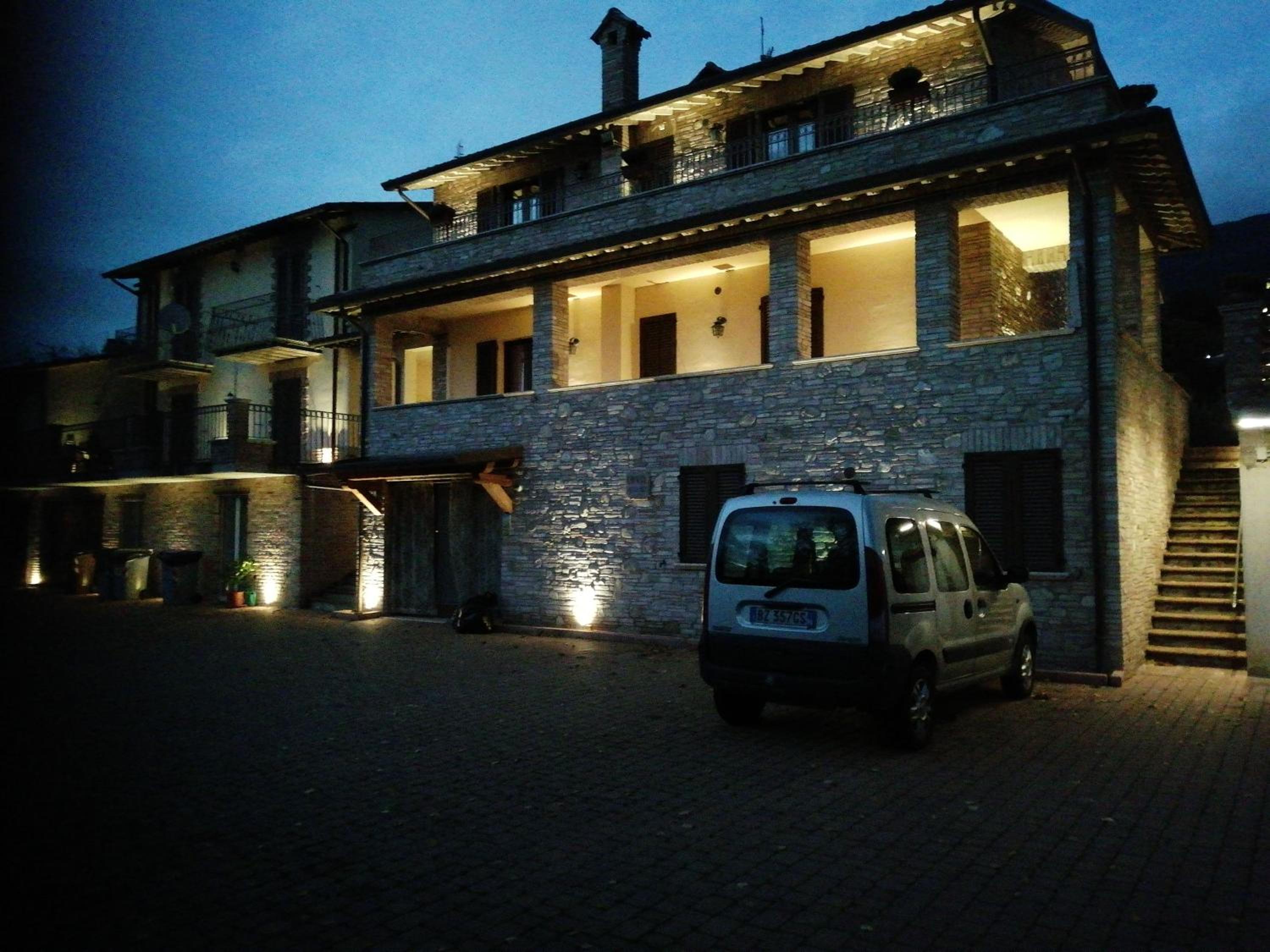 Photo 21