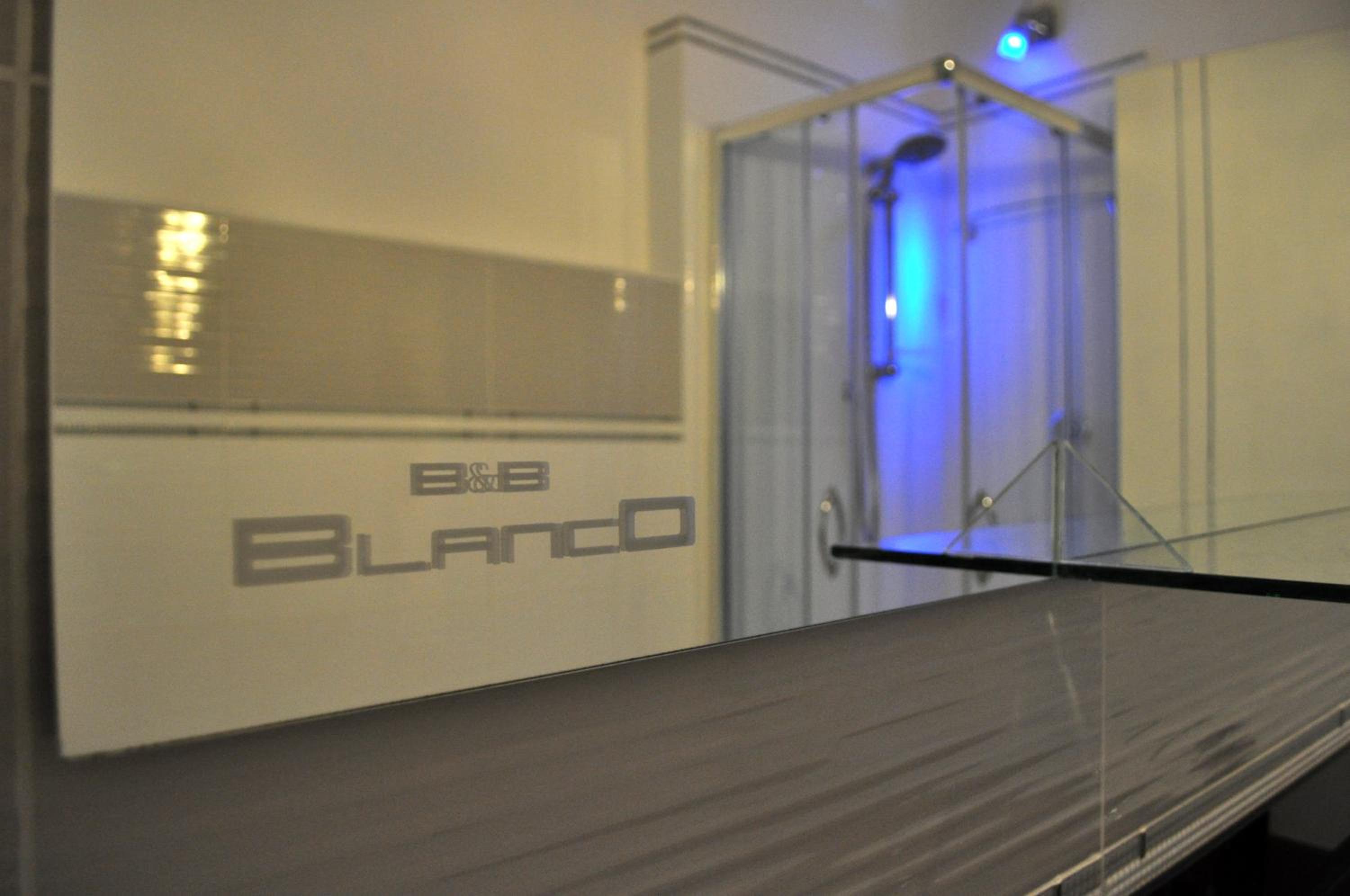 Blanco Rooms view 2