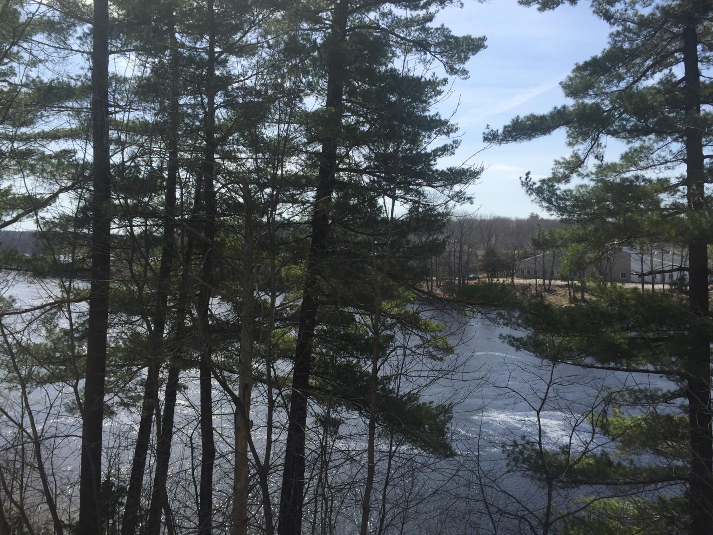 Milford Motel On the River