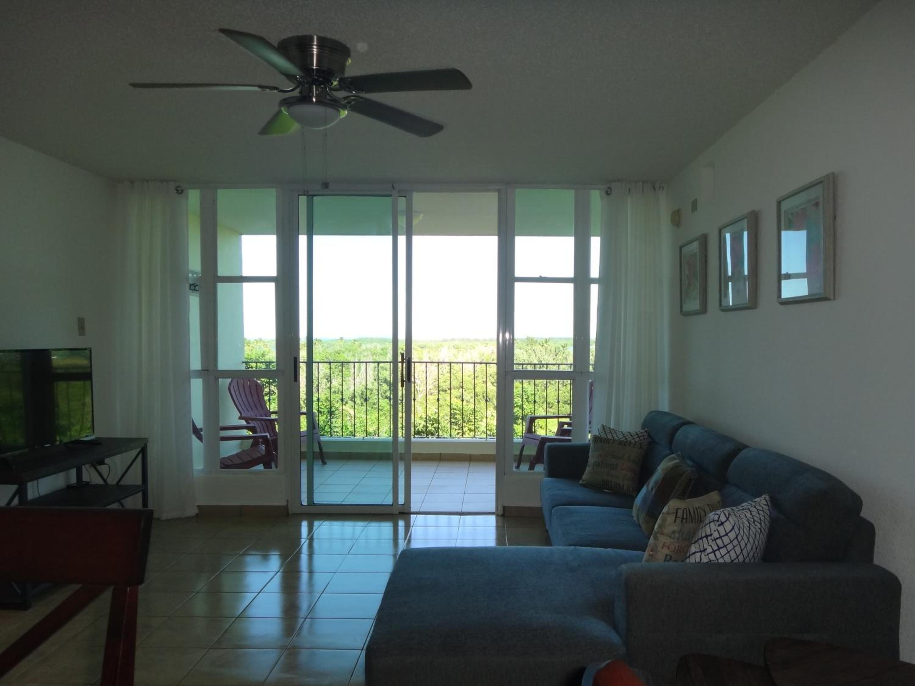 Sunset Paradise - Ocean View Penthouse Apartment