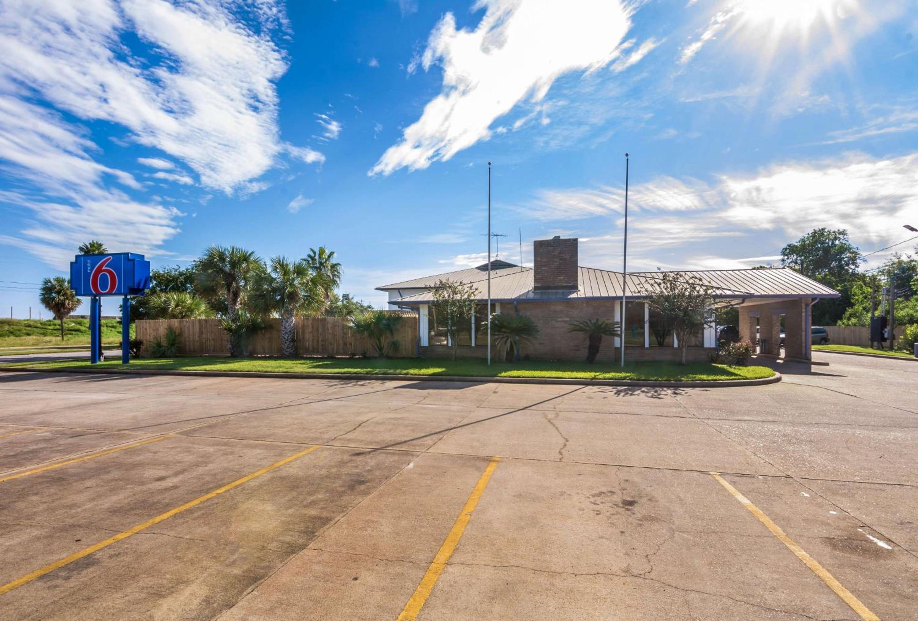 Motel 6-Freeport, TX view 5