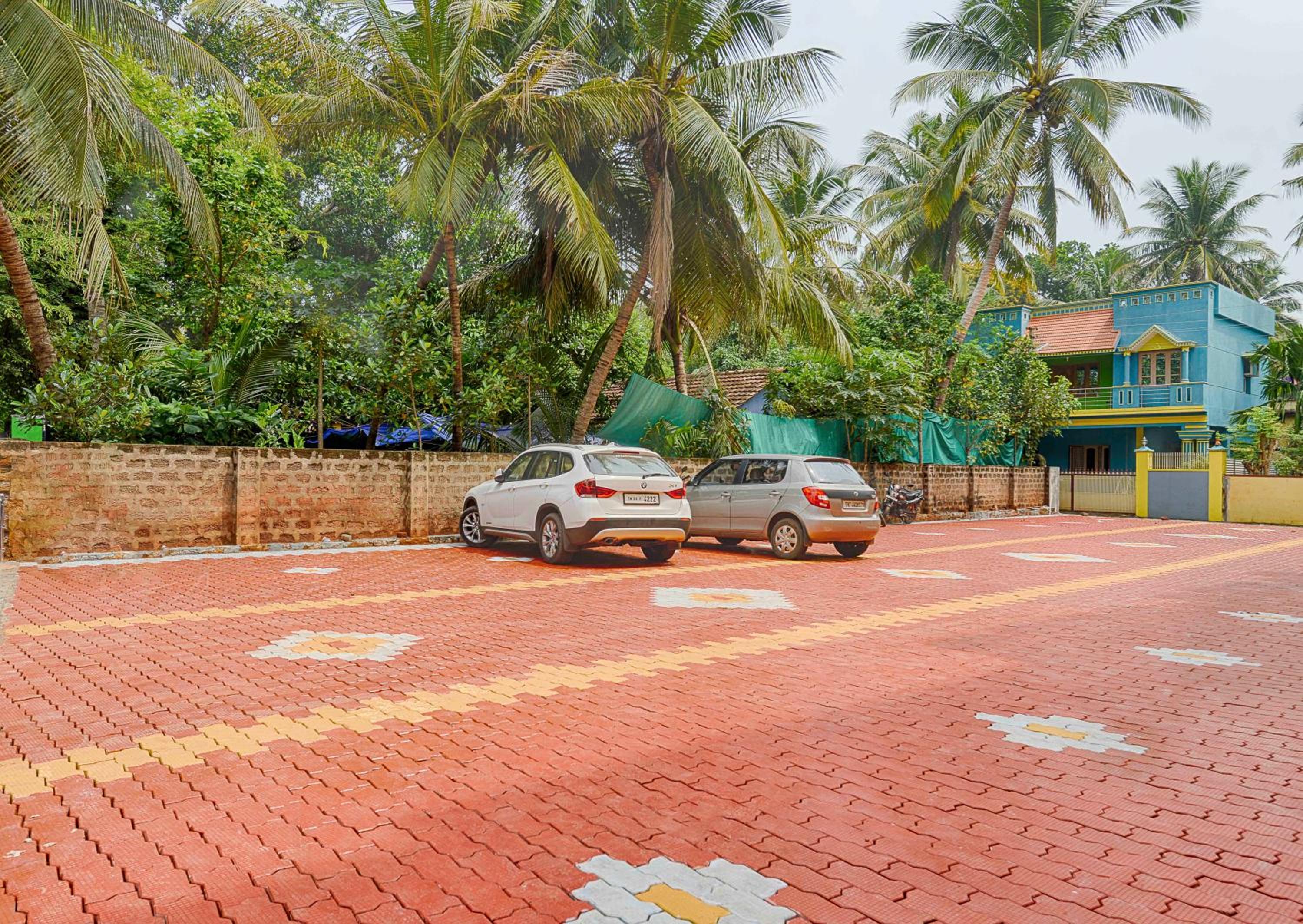 Hotel Ramraj Regency