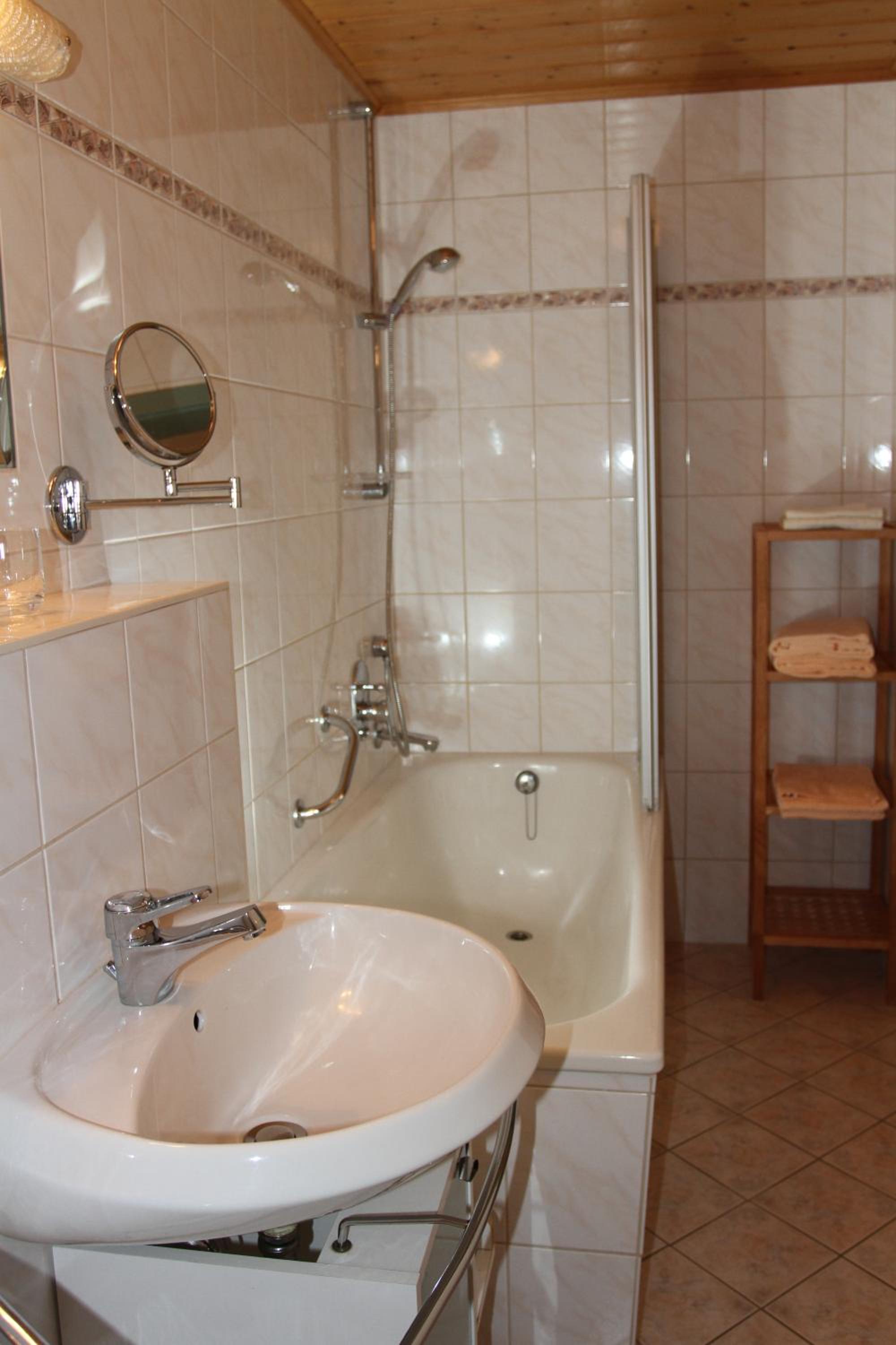 Photo 42