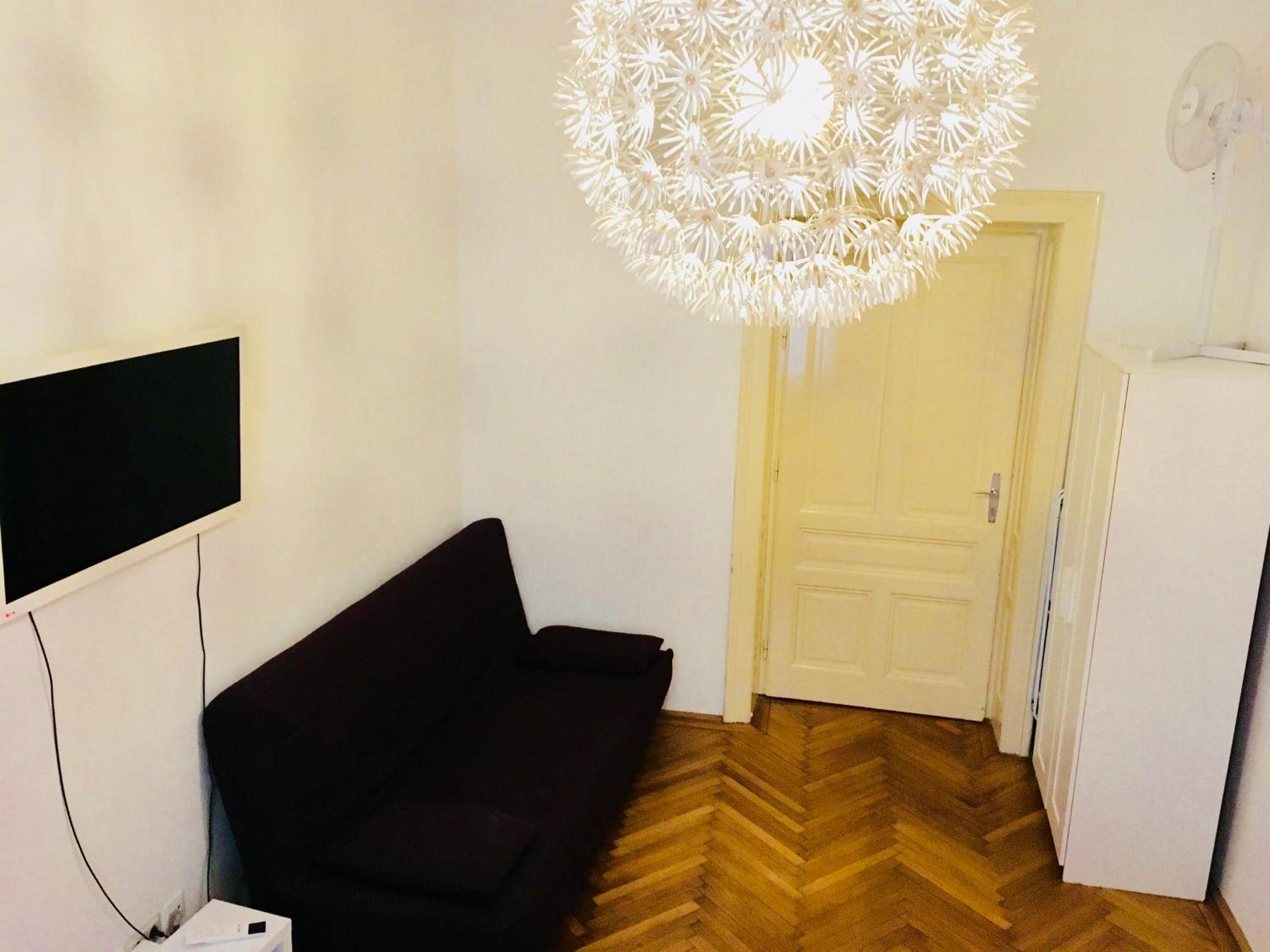 Apartment opera 1
