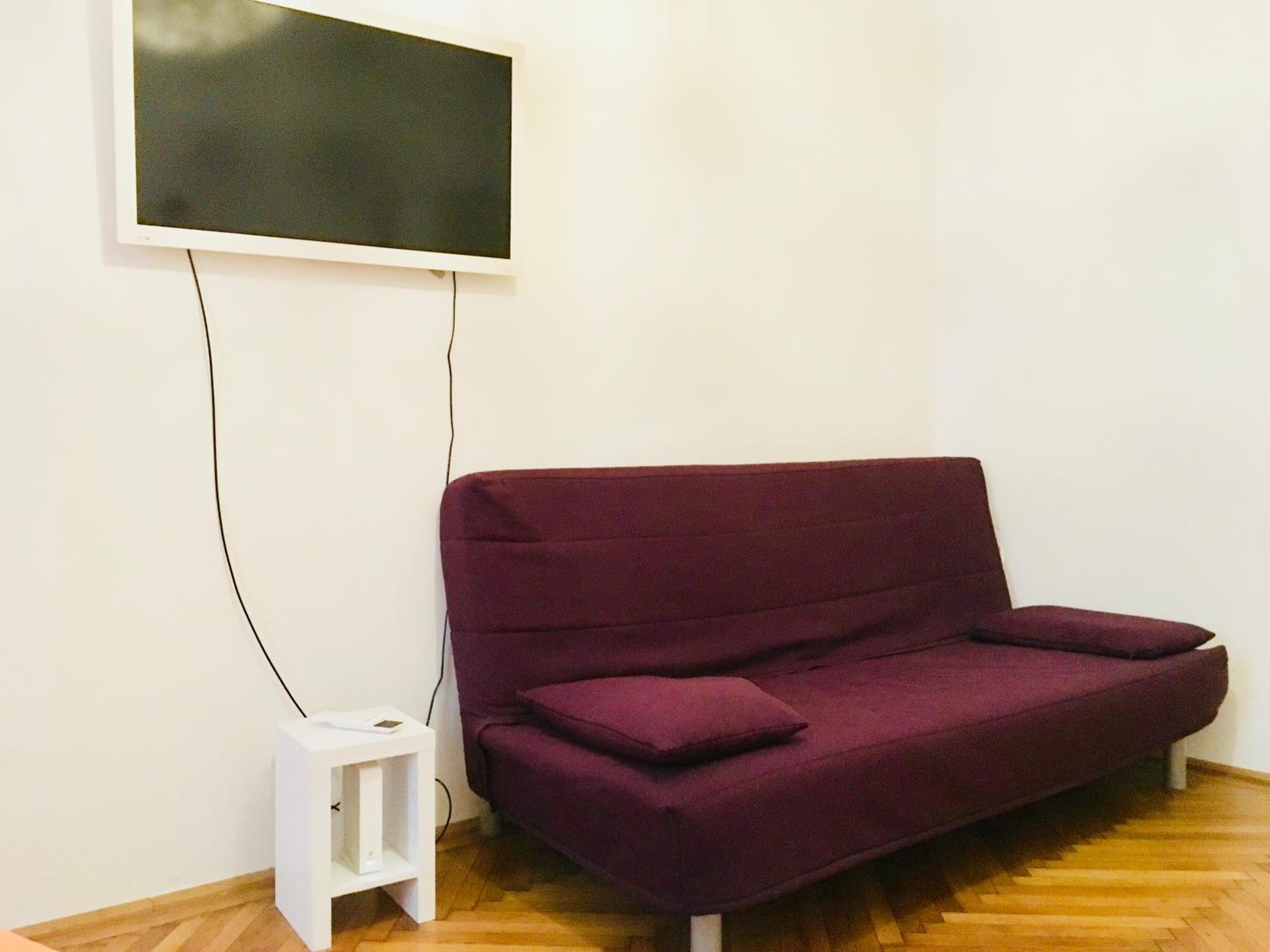 Apartment opera 1
