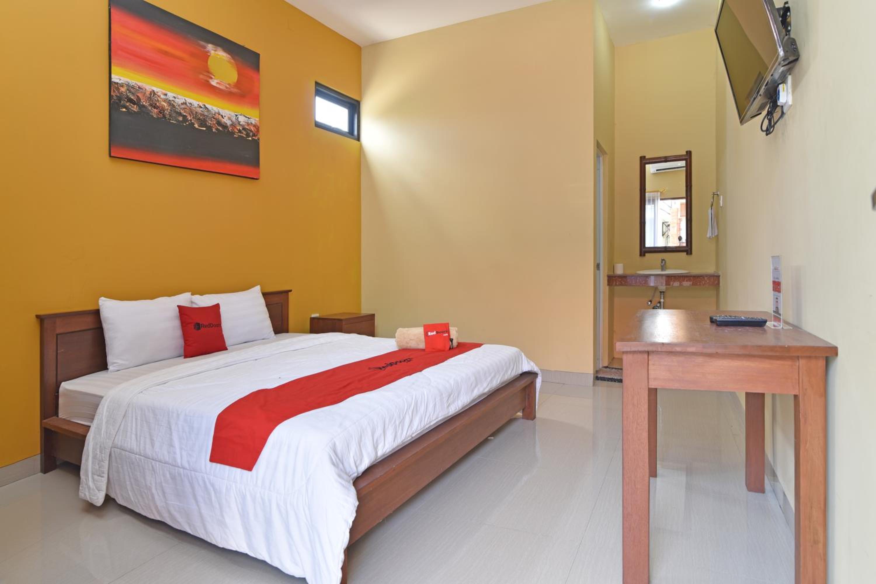 RedDoorz @ Uluwatu Bali view 3