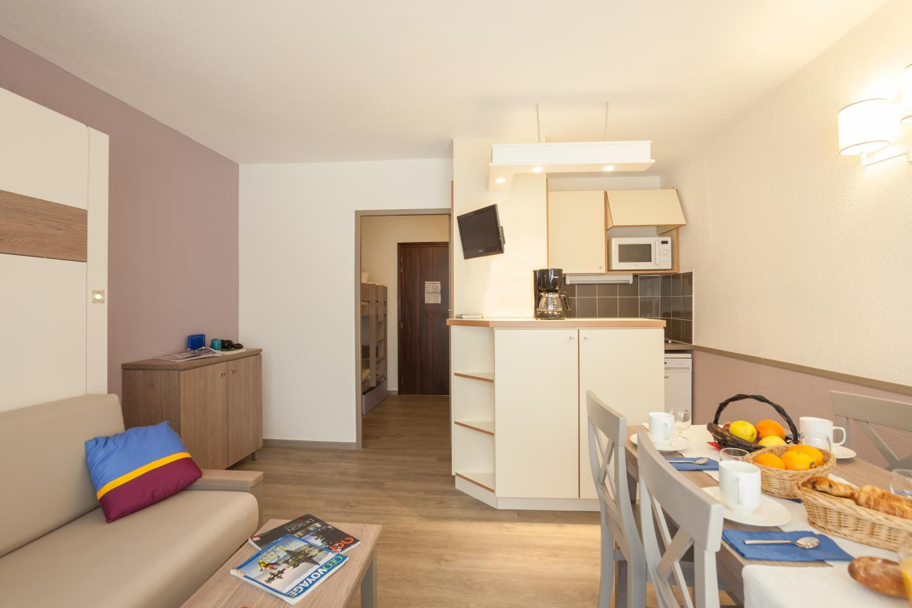 Sainte-Maxime Vacations - Residence Pierre  Vacances Les Platanes - Property Image 12