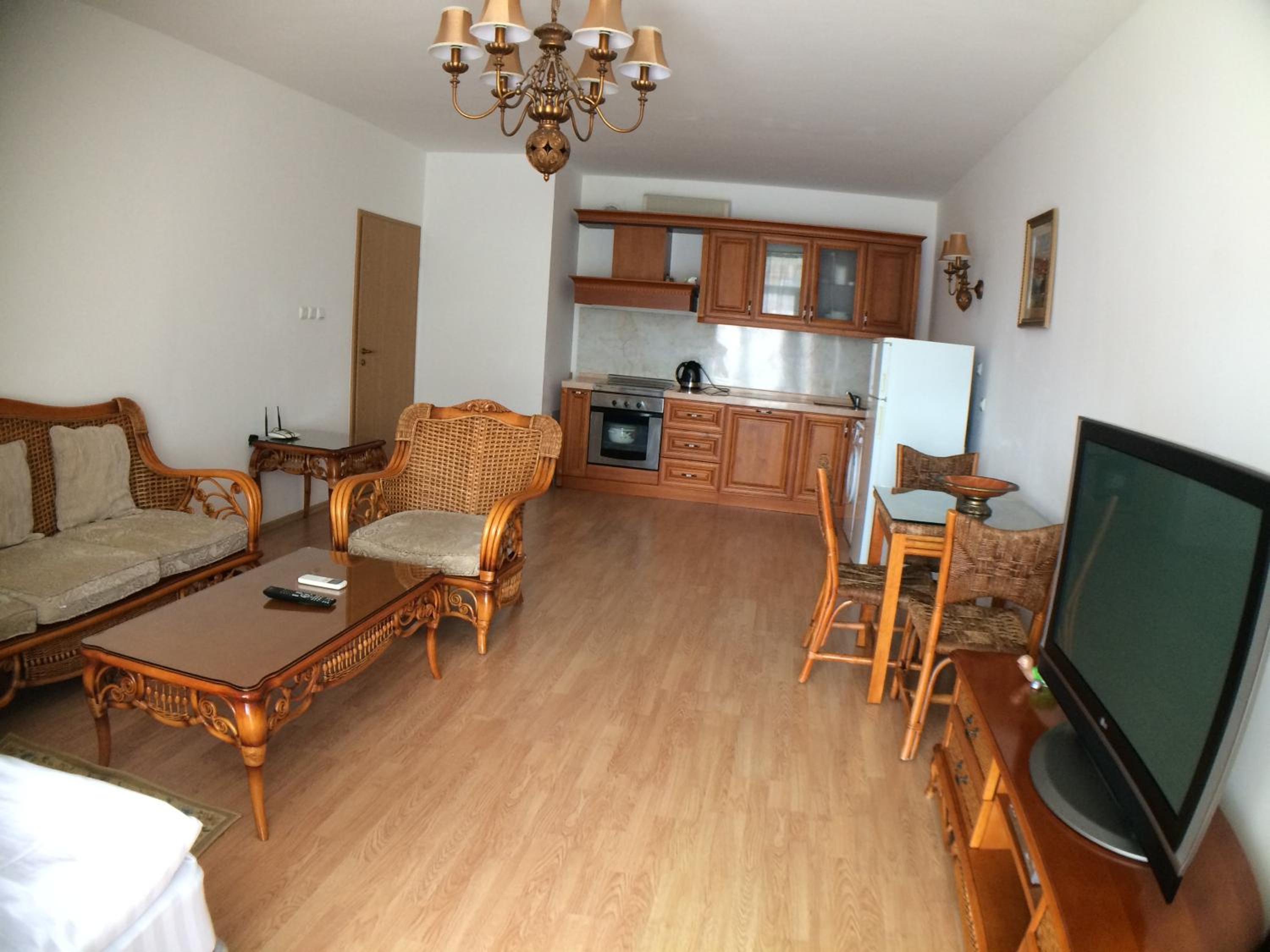 Oasis Suites Apartments and Studios