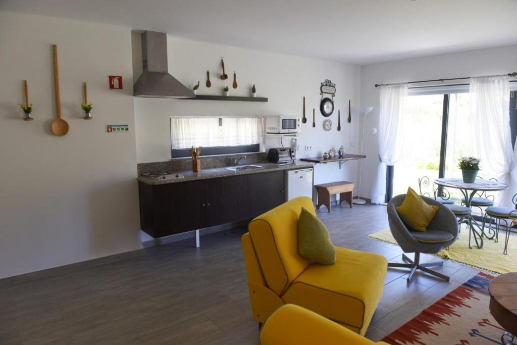 Casa dos Becos view 3