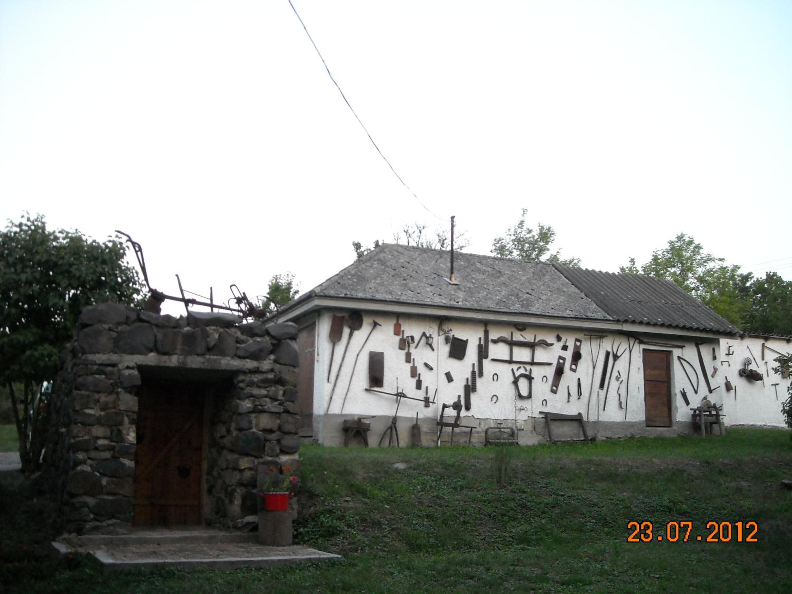 Photo 42