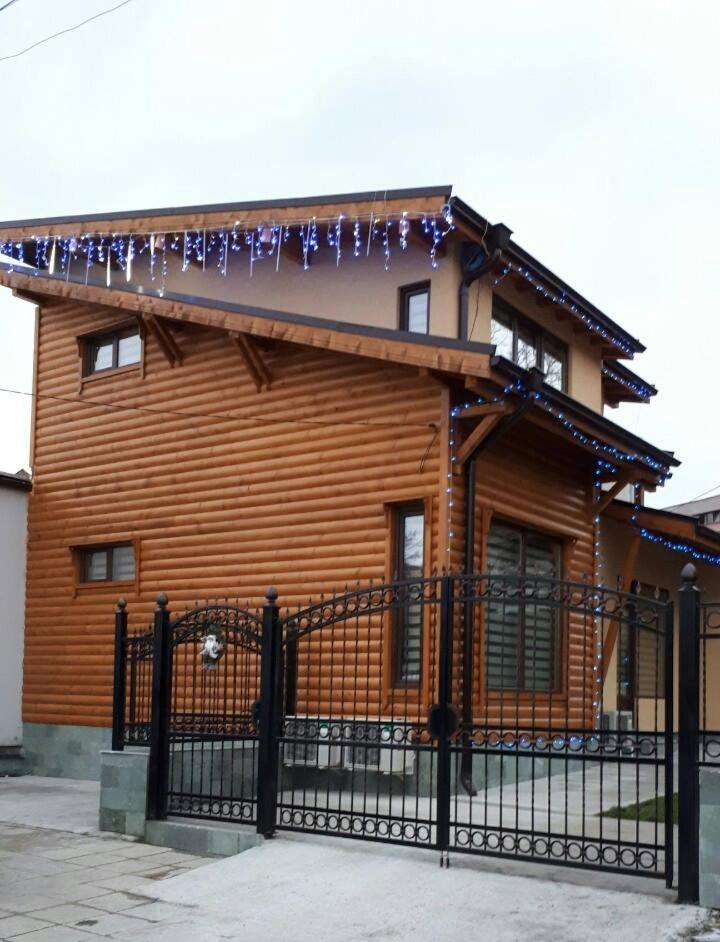 Guest House Ideal