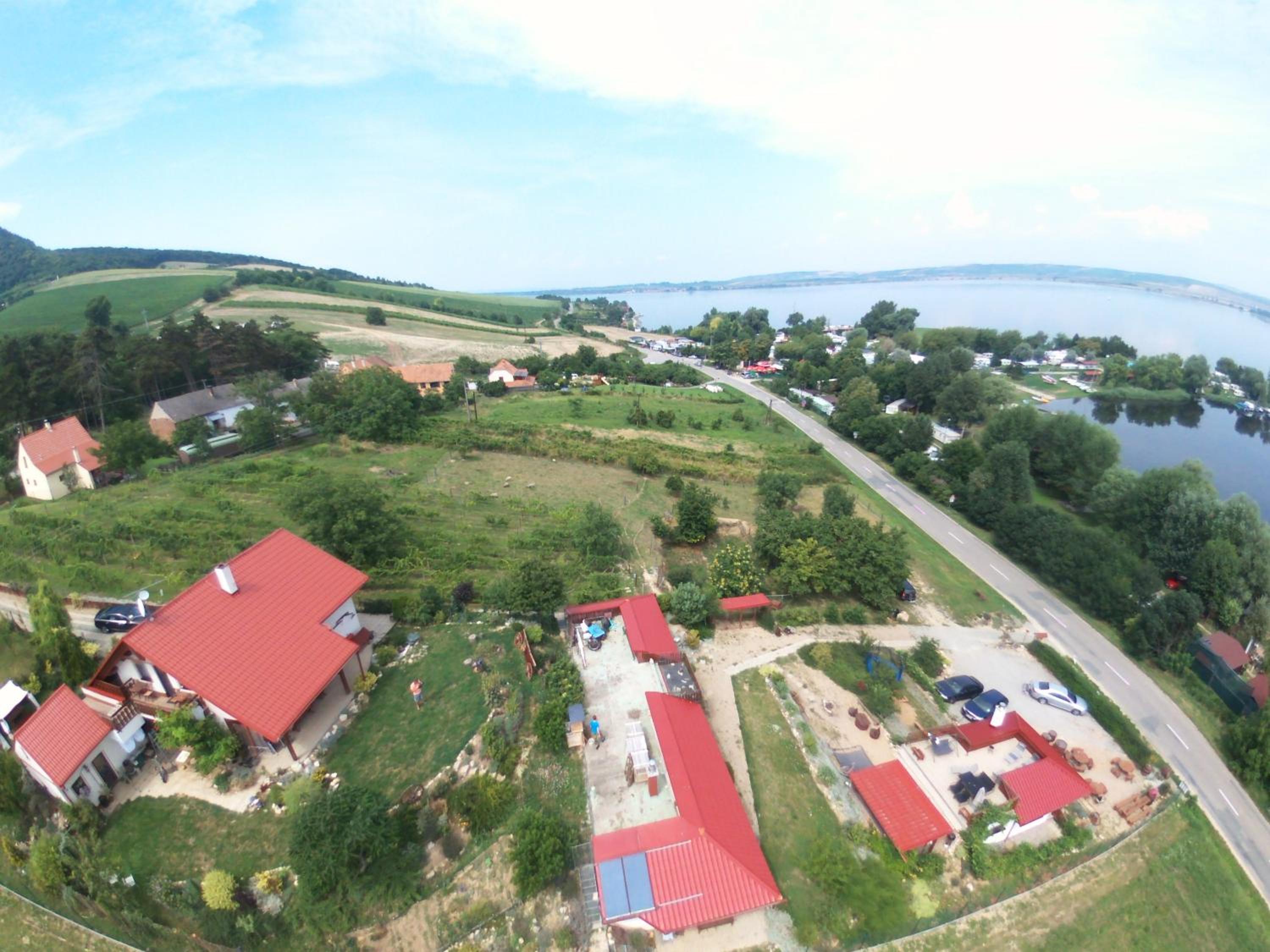 Penzion Nad jezerem