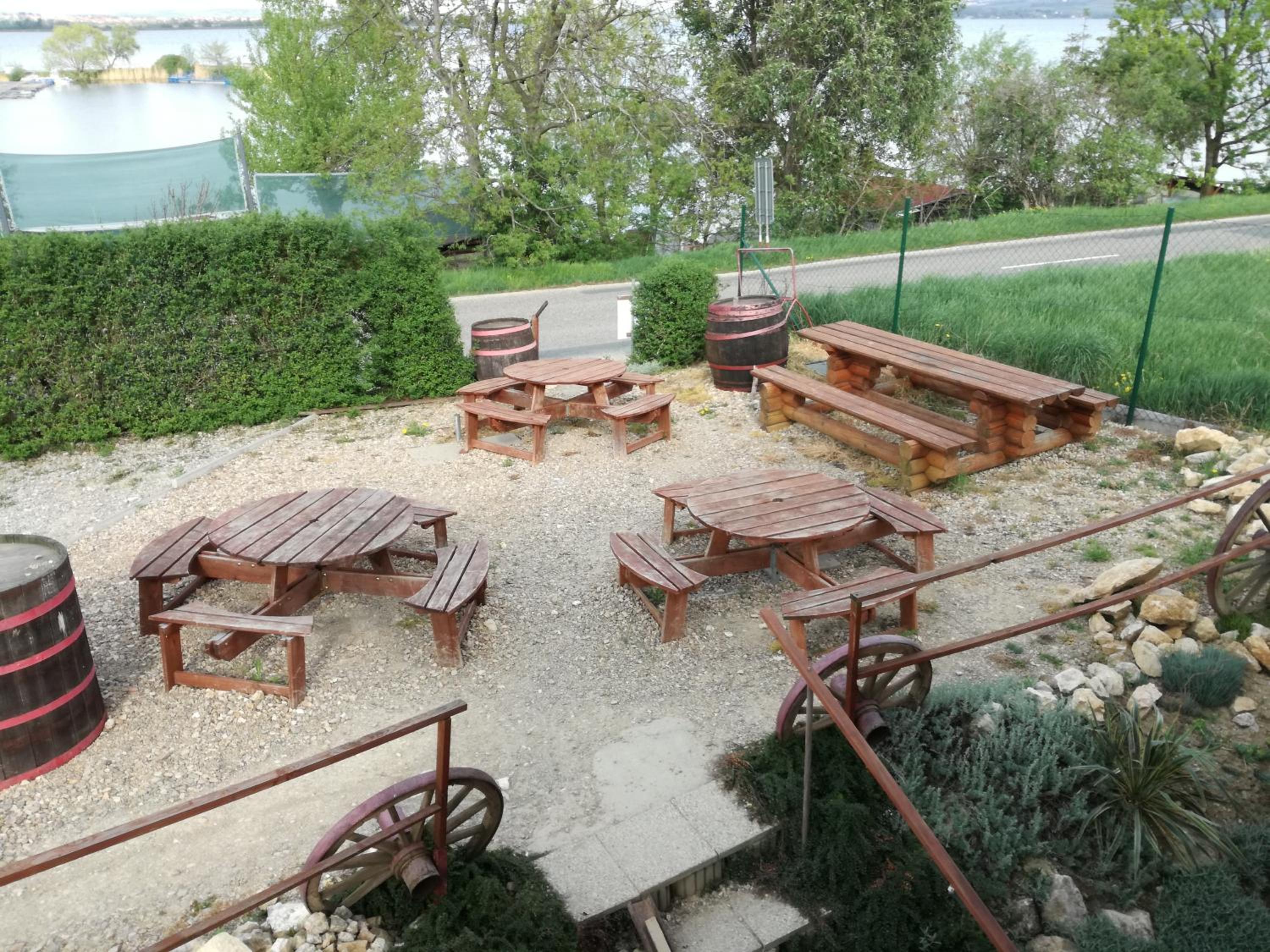 Penzion Nad jezerem