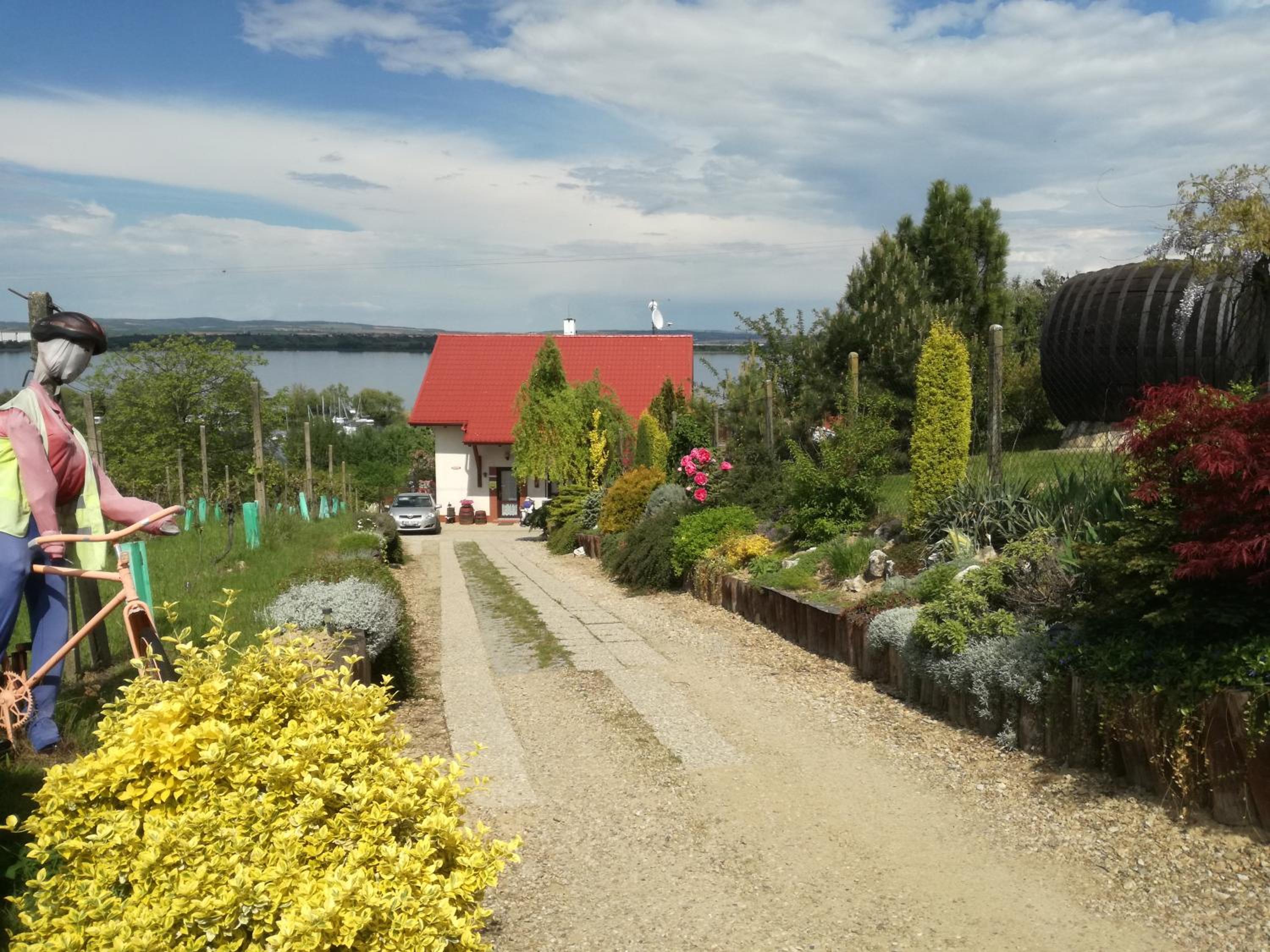 Penzion Nad jezerem