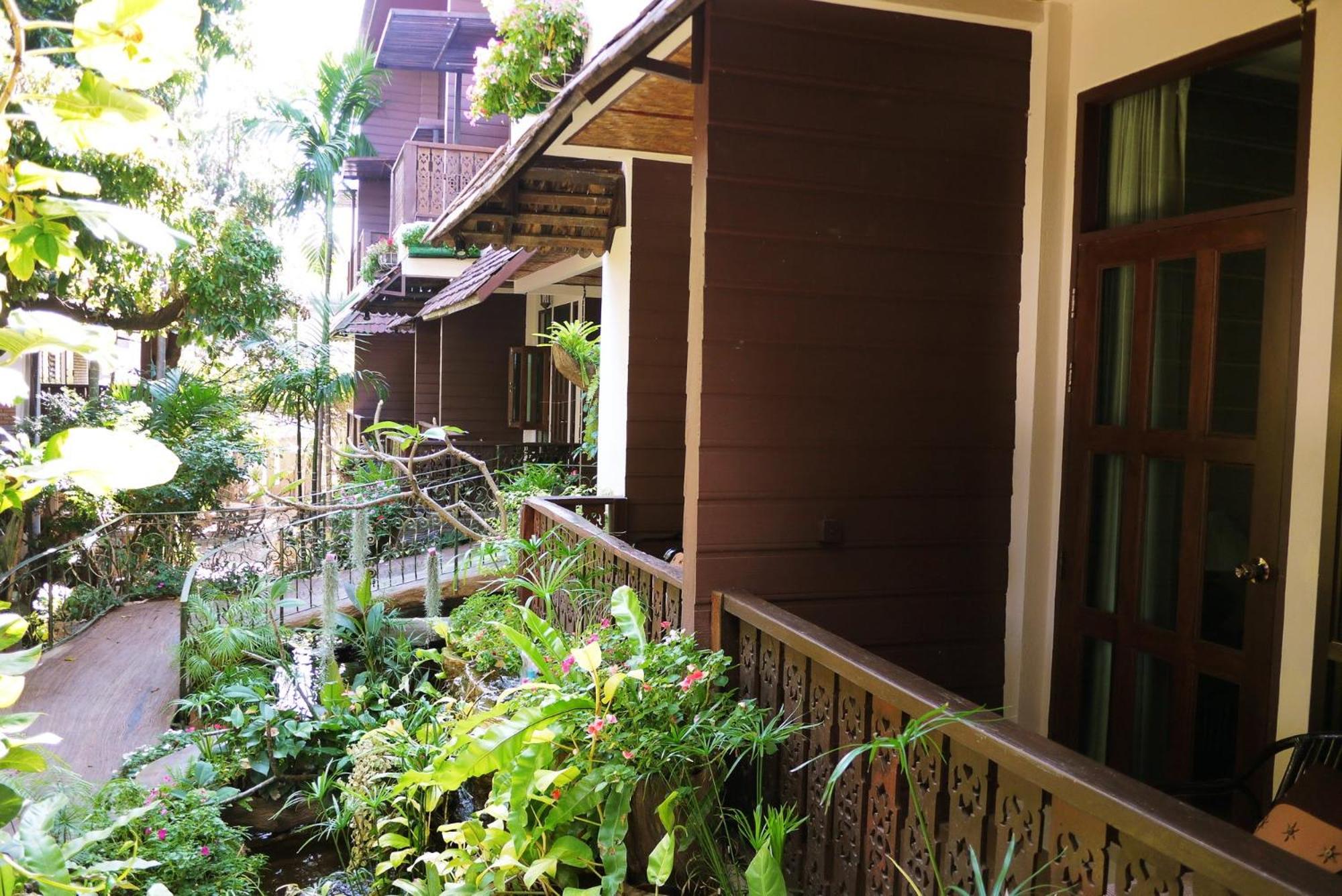 Mountain View GuesthouseChiangmai