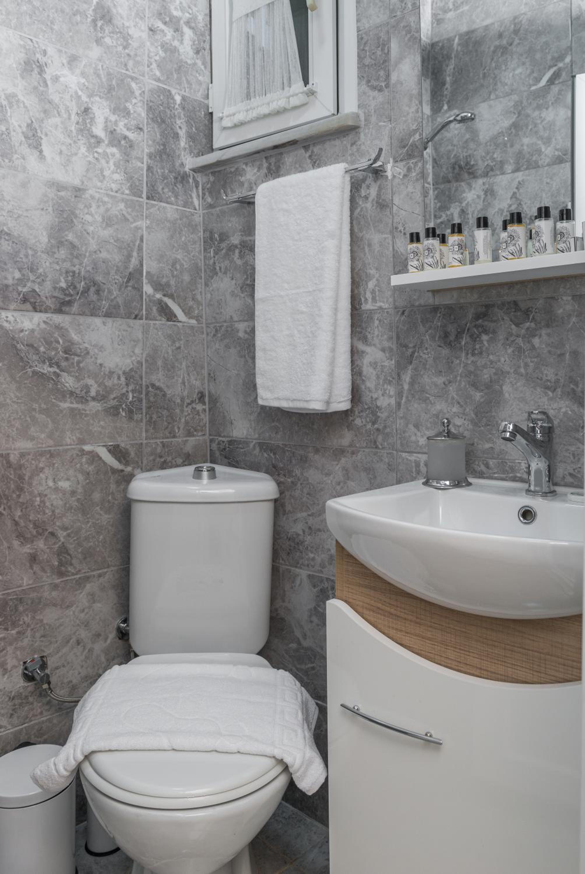 Bright Apart Hotel - Image 99