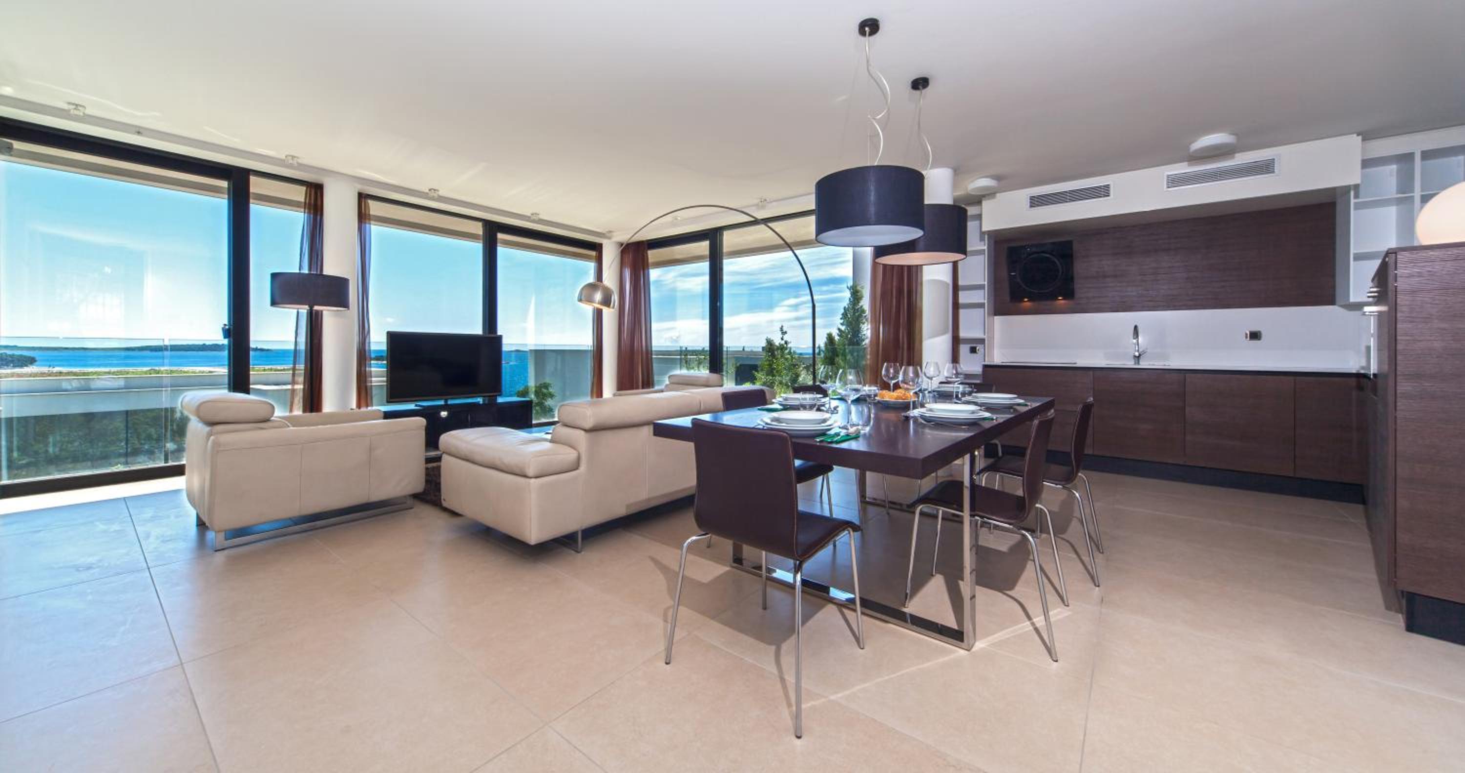 Golden Rays Luxury Villas & Apartments