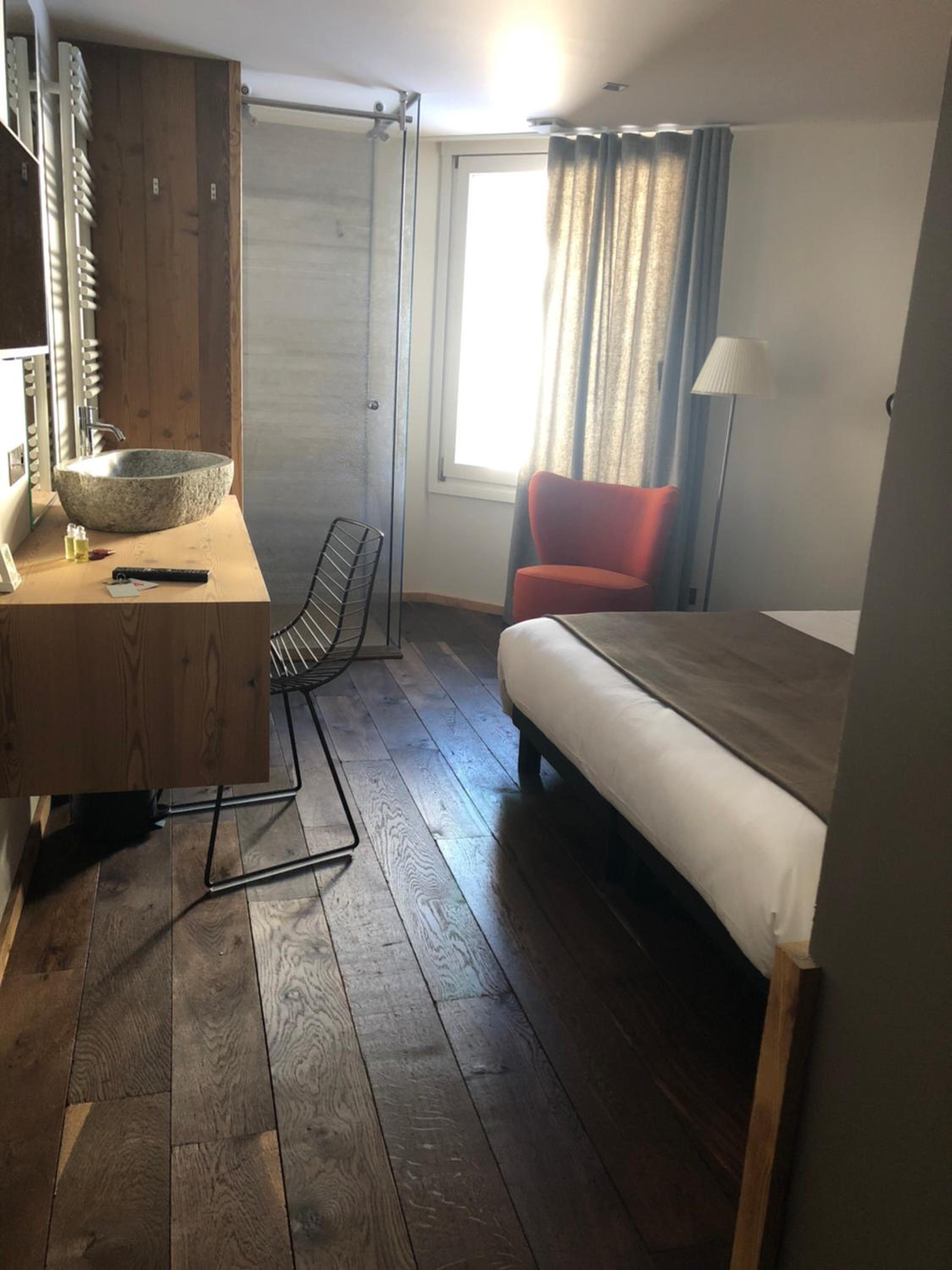 hotel room