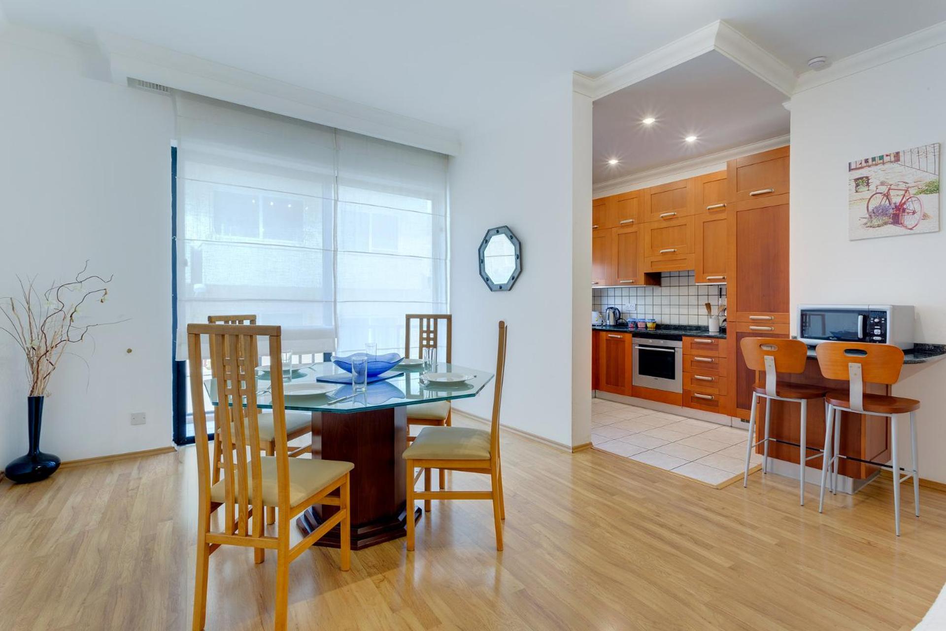 Central Apartment in St Julian's, Perfect for Families — St Julian's