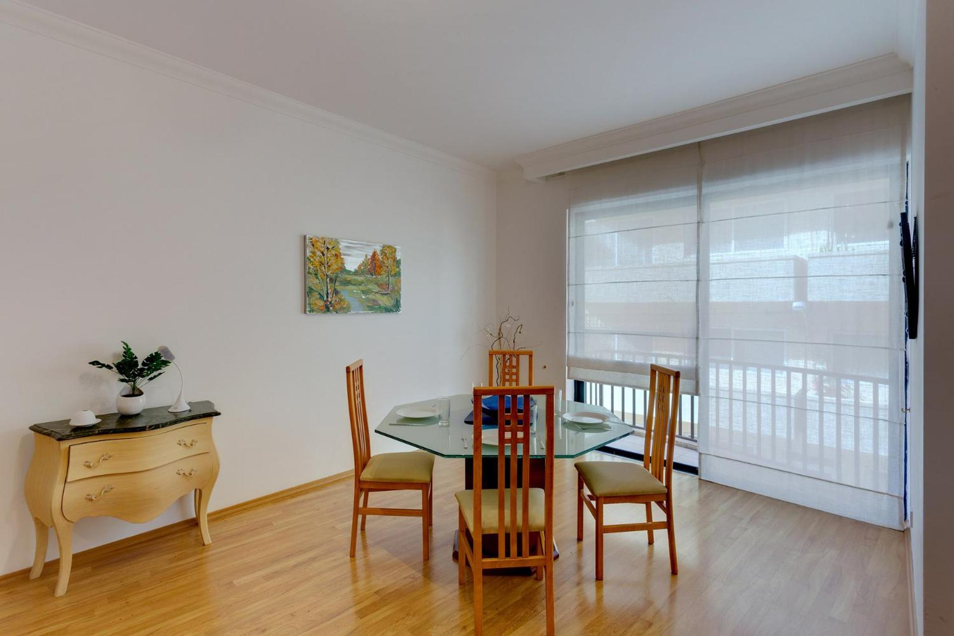 Central Apartment in St Julian's, Perfect for Families photo 3
