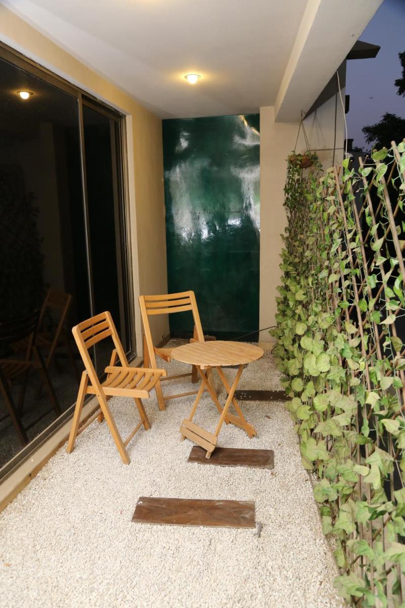 balcony