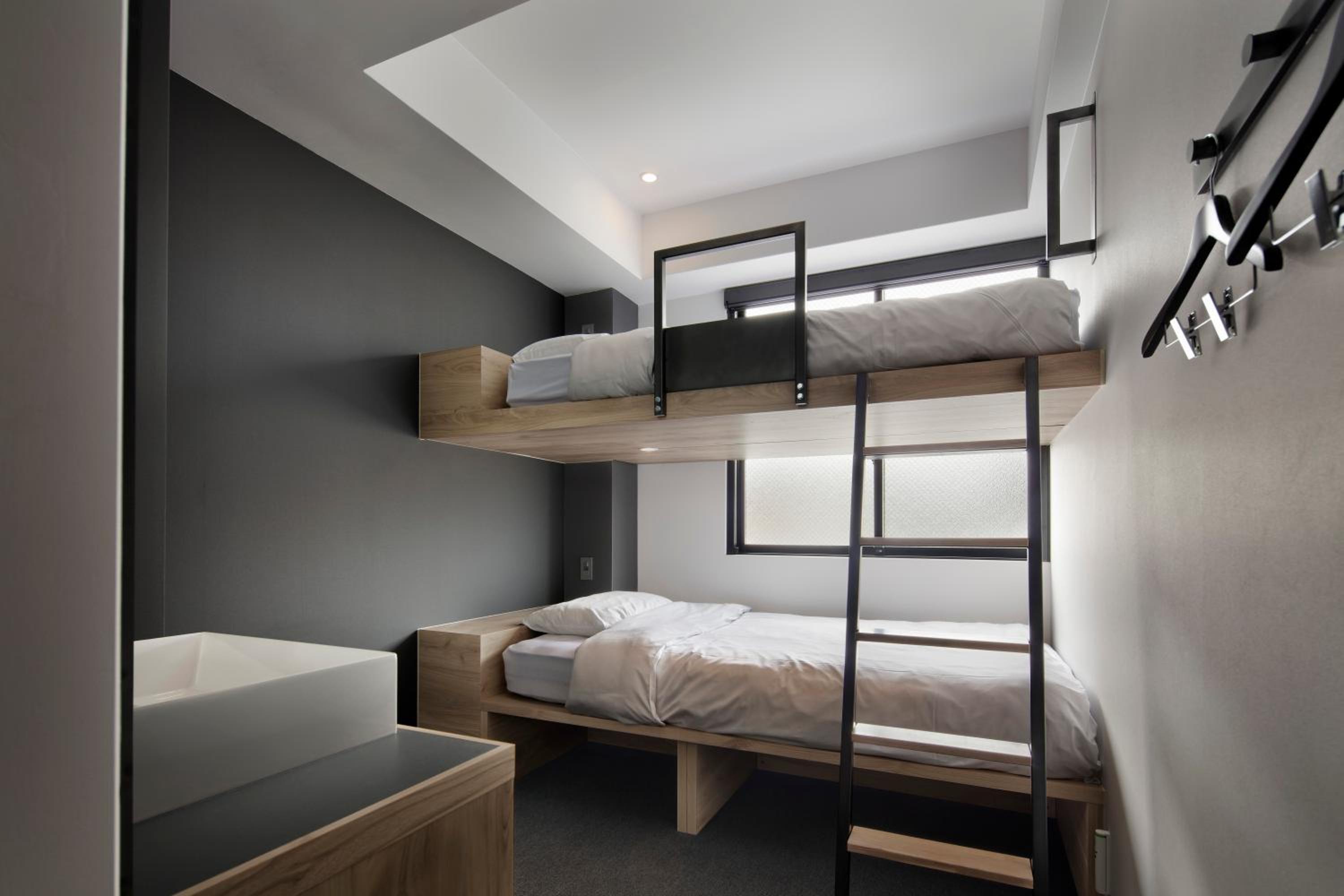 Piece Hostel Sanjo 5