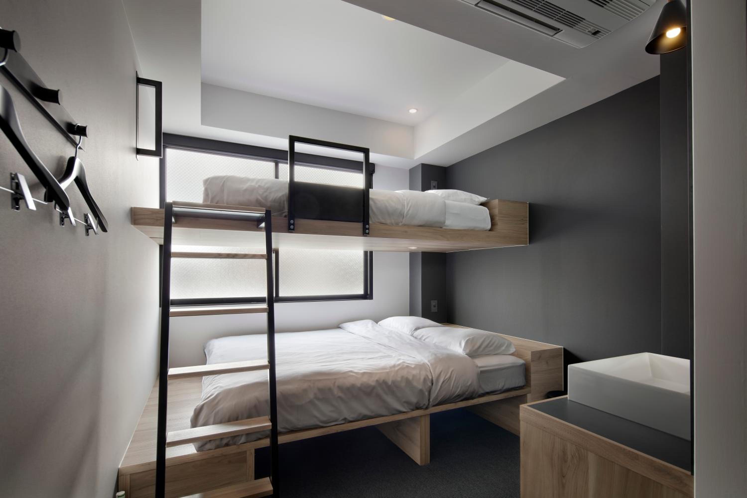 Piece Hostel Sanjo 6