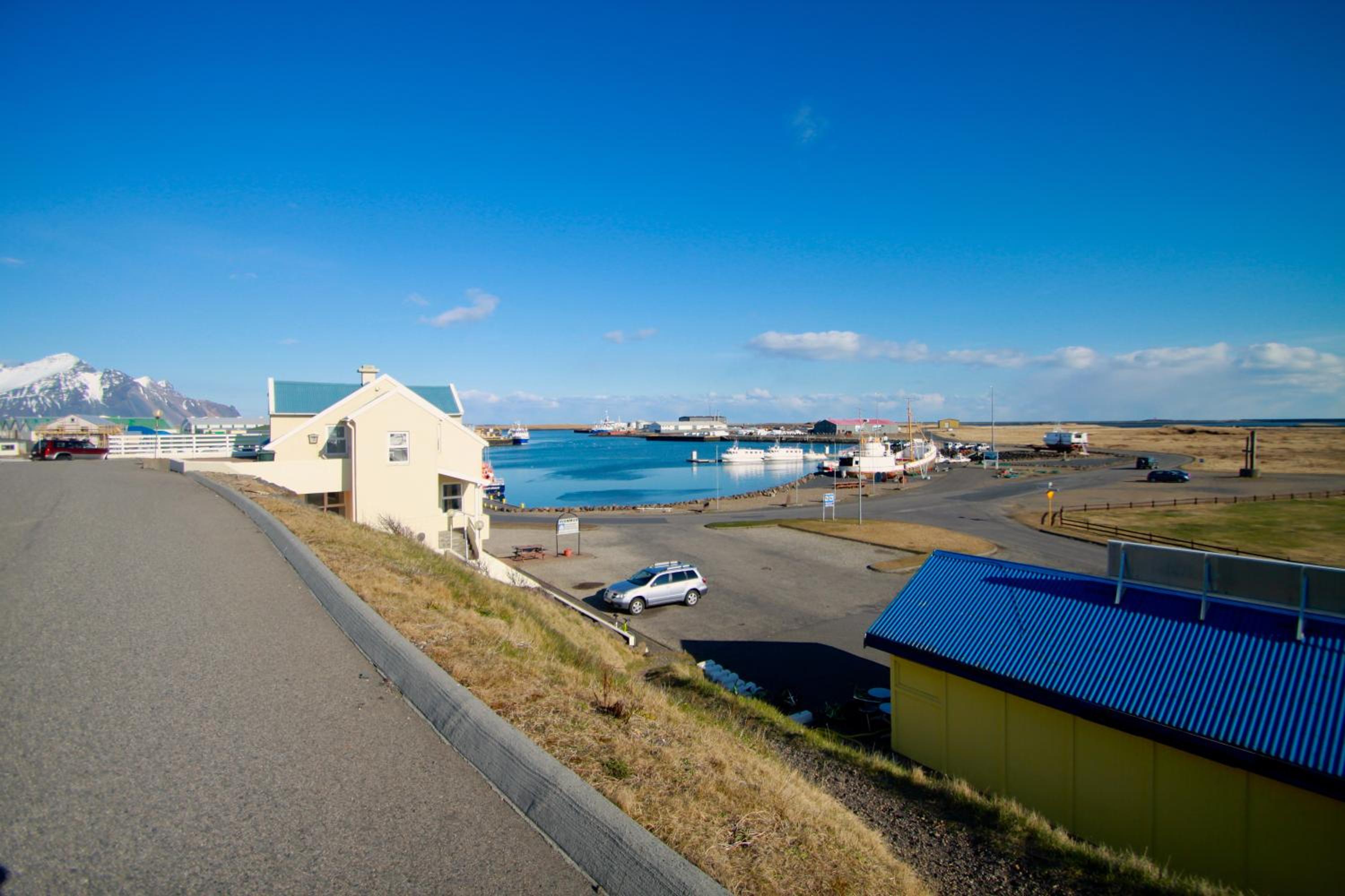 Hvammur Apartments by the Harbour