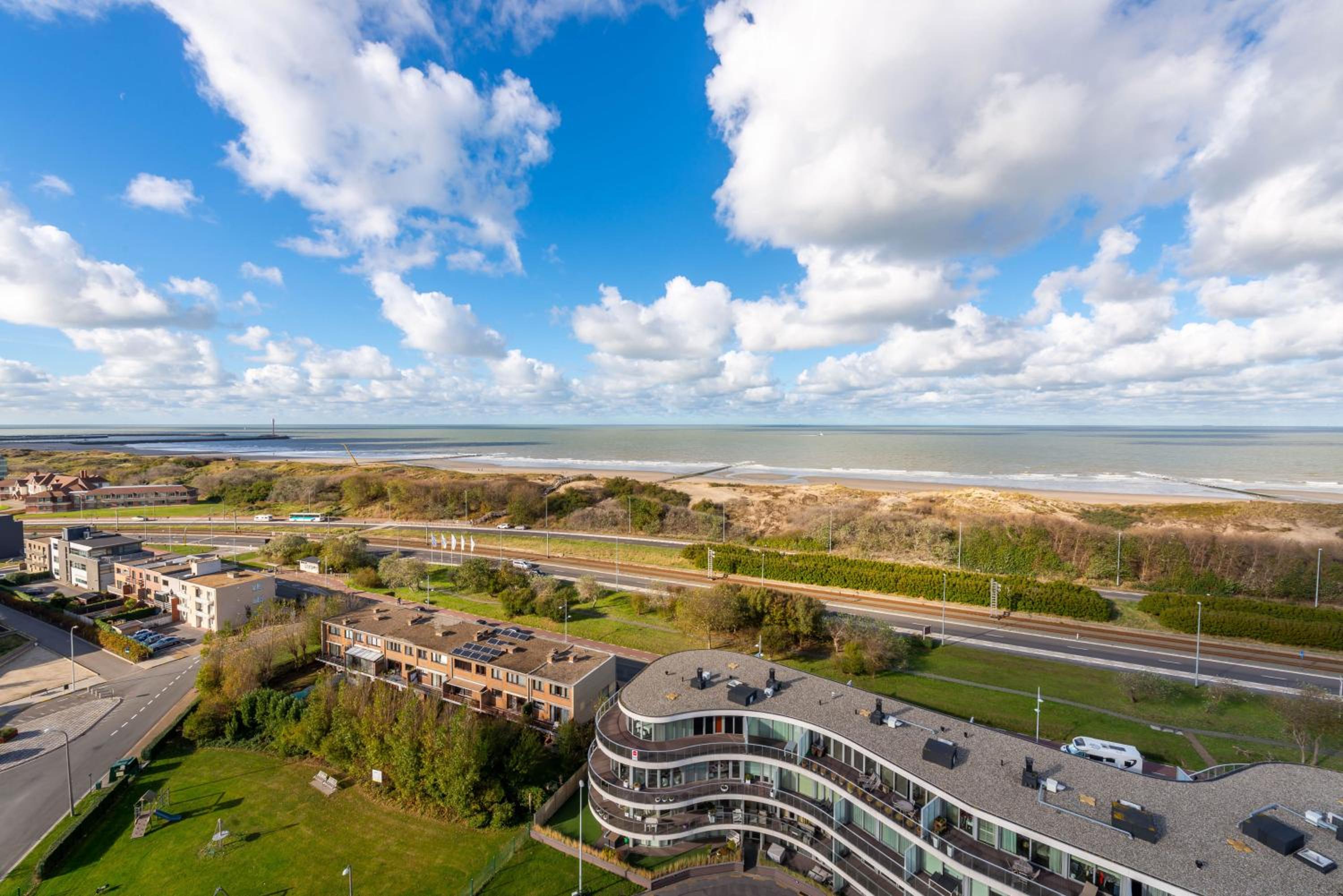 Panoramic & Modern apartment with sea view view 5
