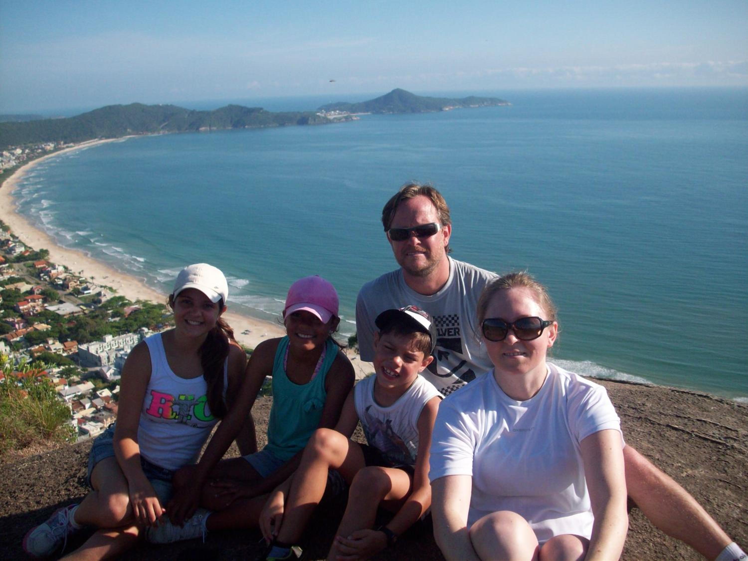 Casa alto padrão a 300 mts da praia