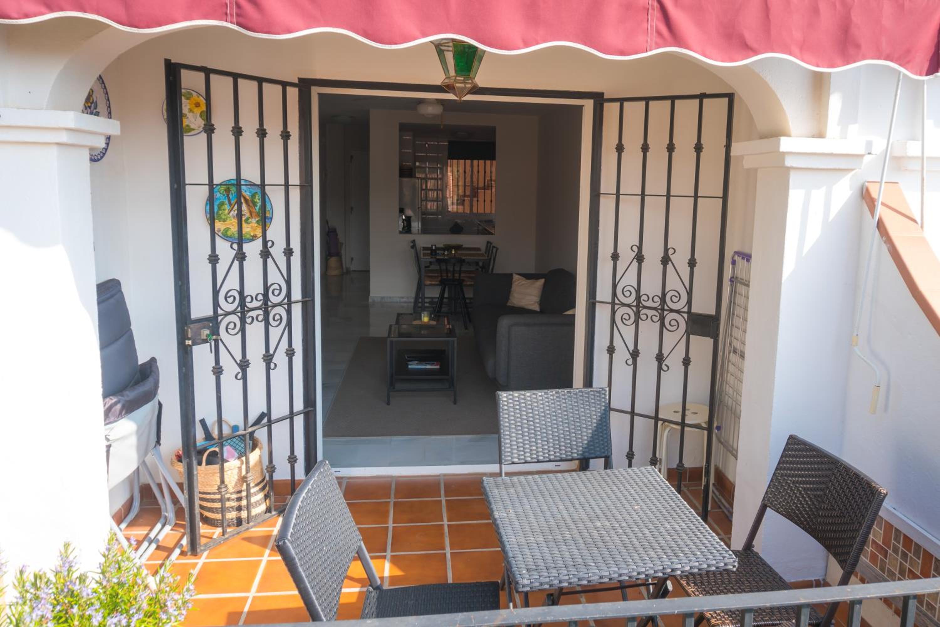 Apartment in Burriana, Nerja view 4
