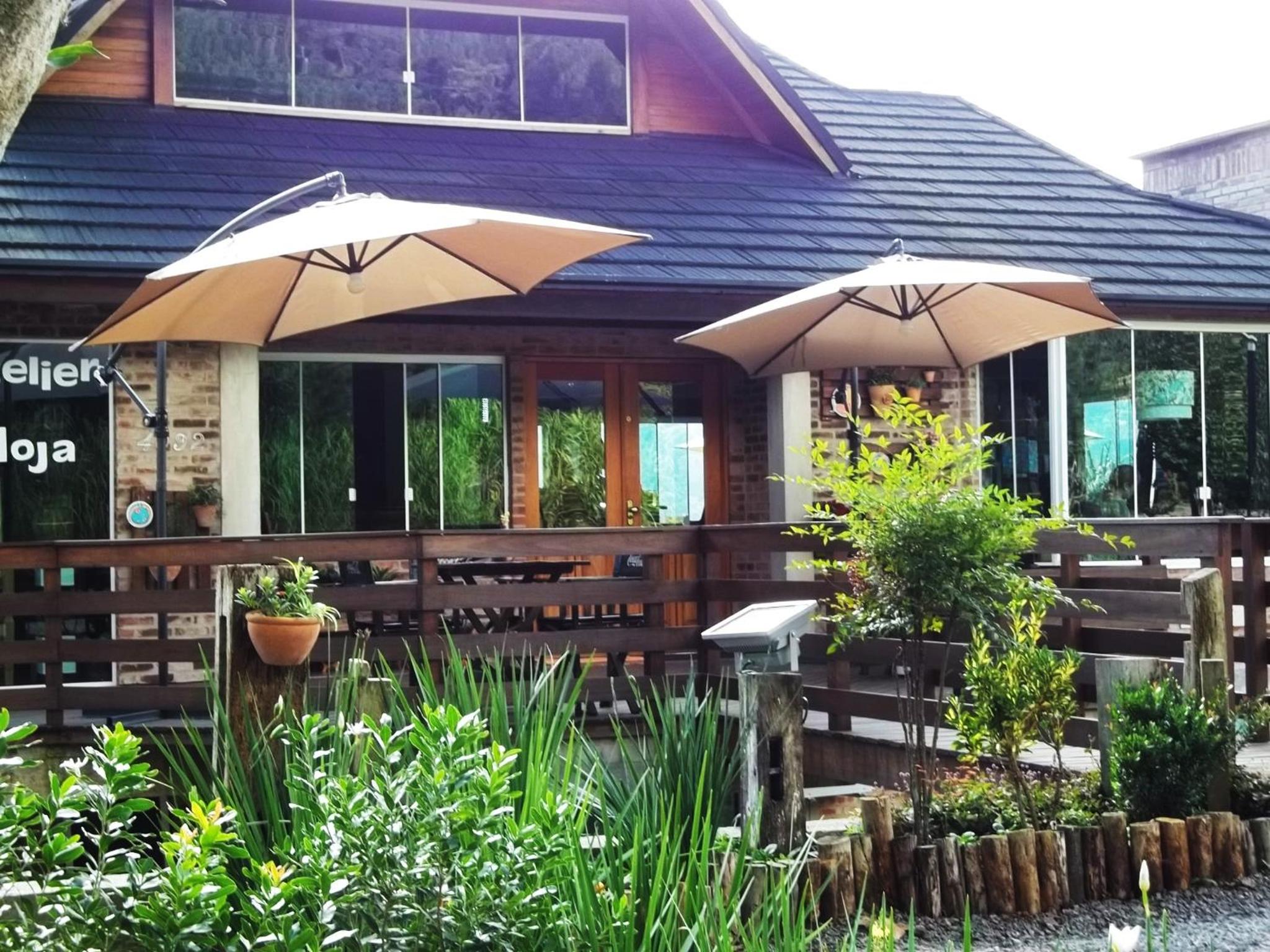 Bina's Haus Pousada, Cafeteria e Atelier view 2