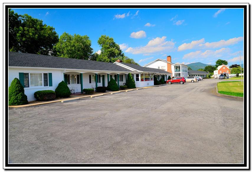 The Cardinal Inn