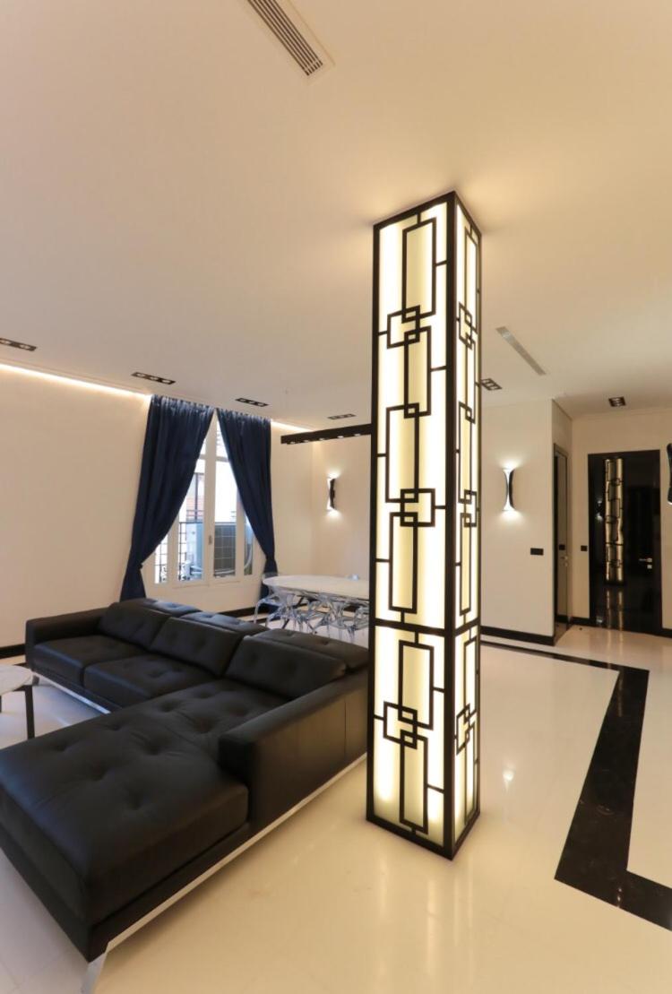 110 m2 golden square, renovated, 20metres croisette, parking private photo 2