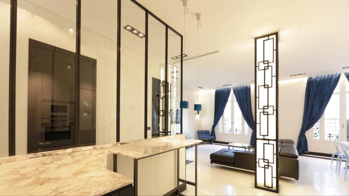 110 m2 golden square, renovated, 20metres croisette, parking private photo 4